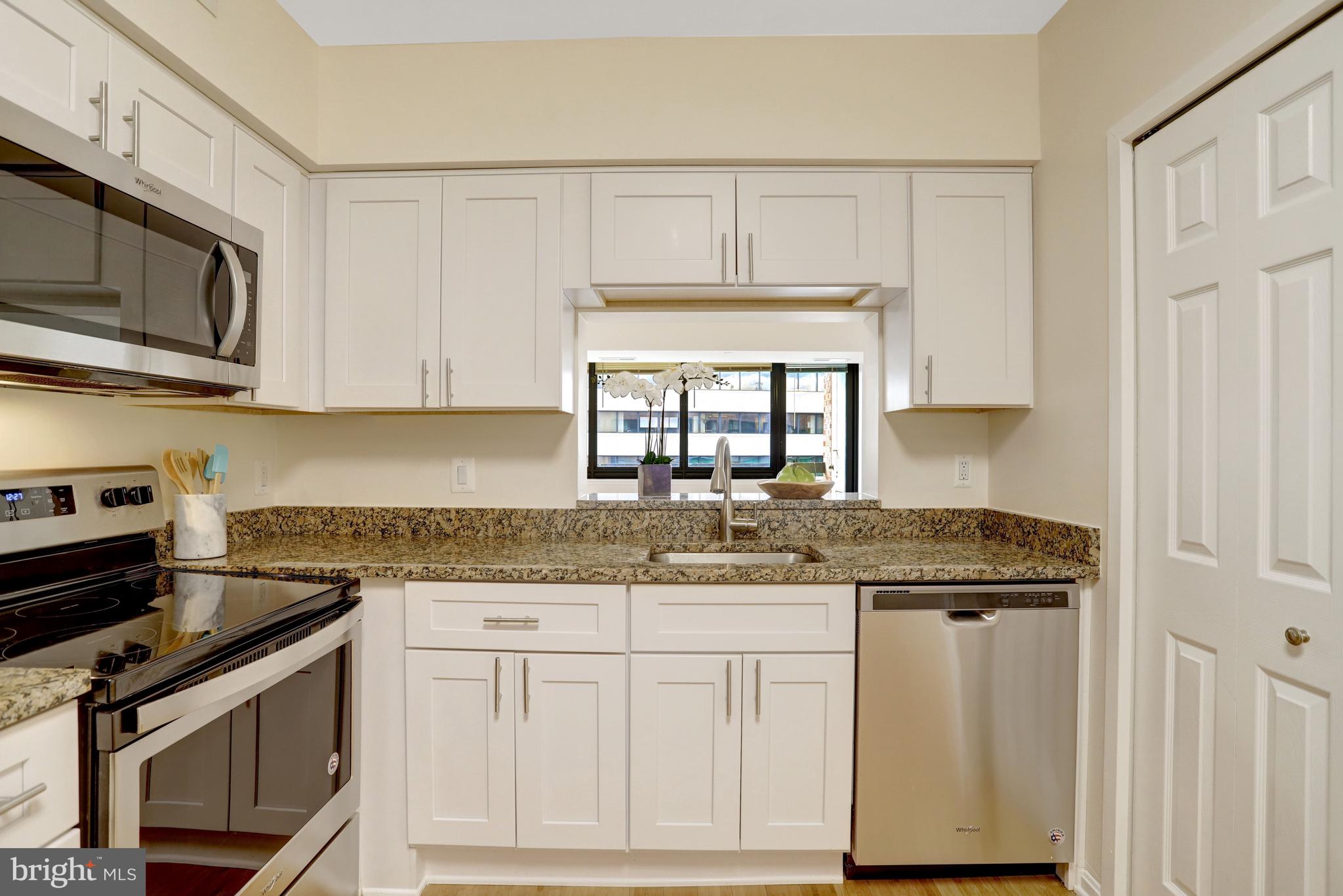 CRYSTAL PARK - Residential