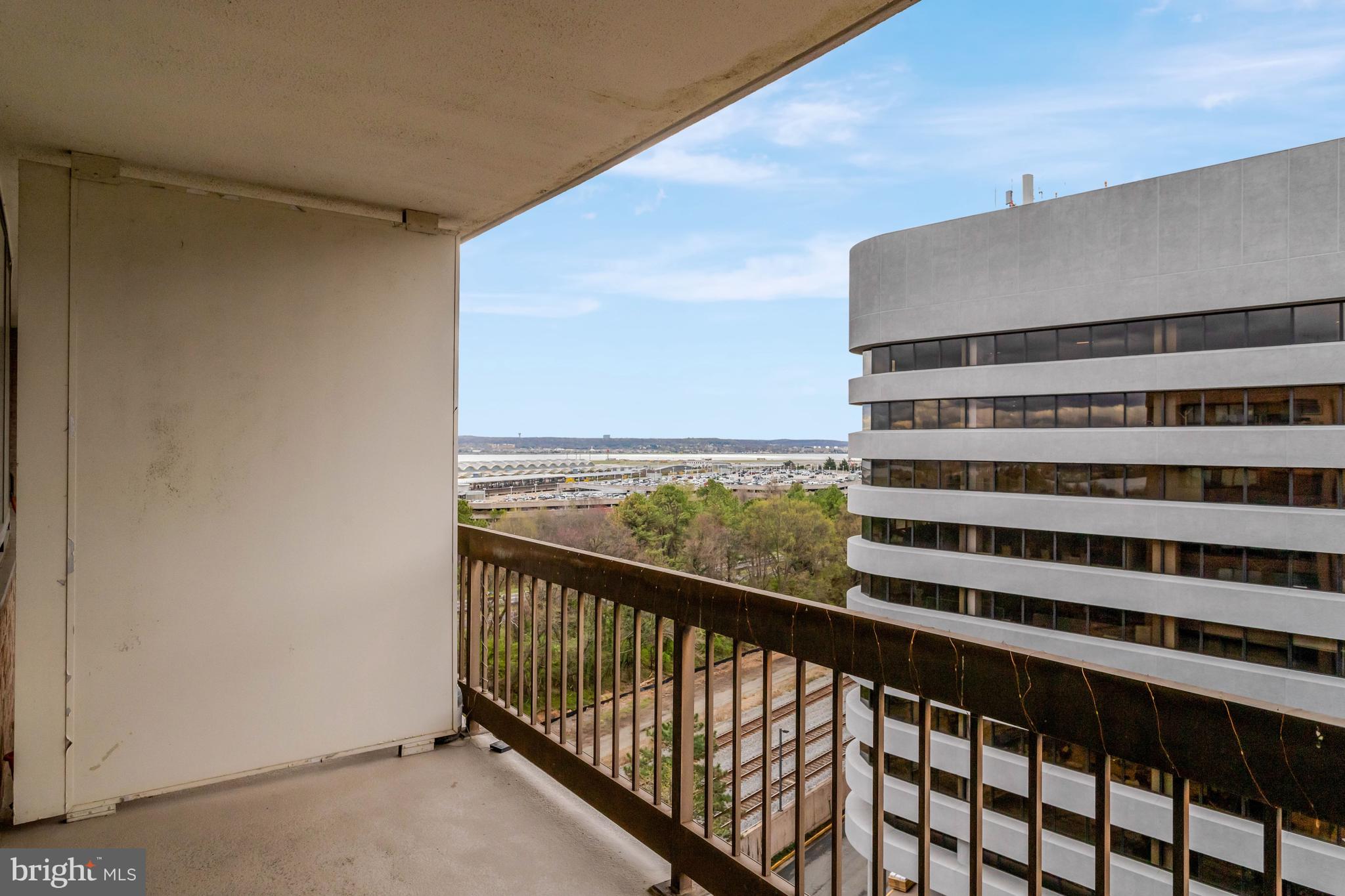 CRYSTAL PARK - Residential