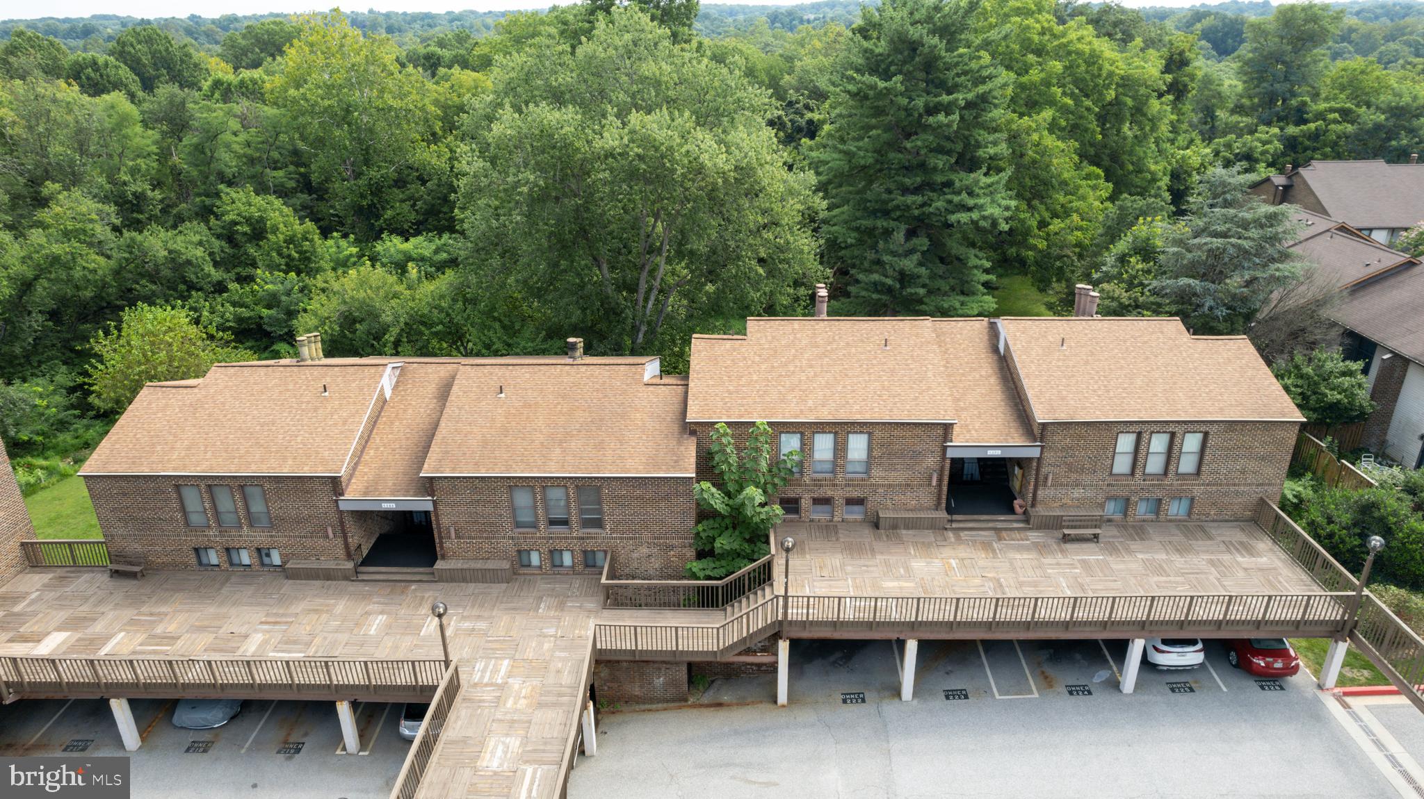 TOWN CENTER - Residential