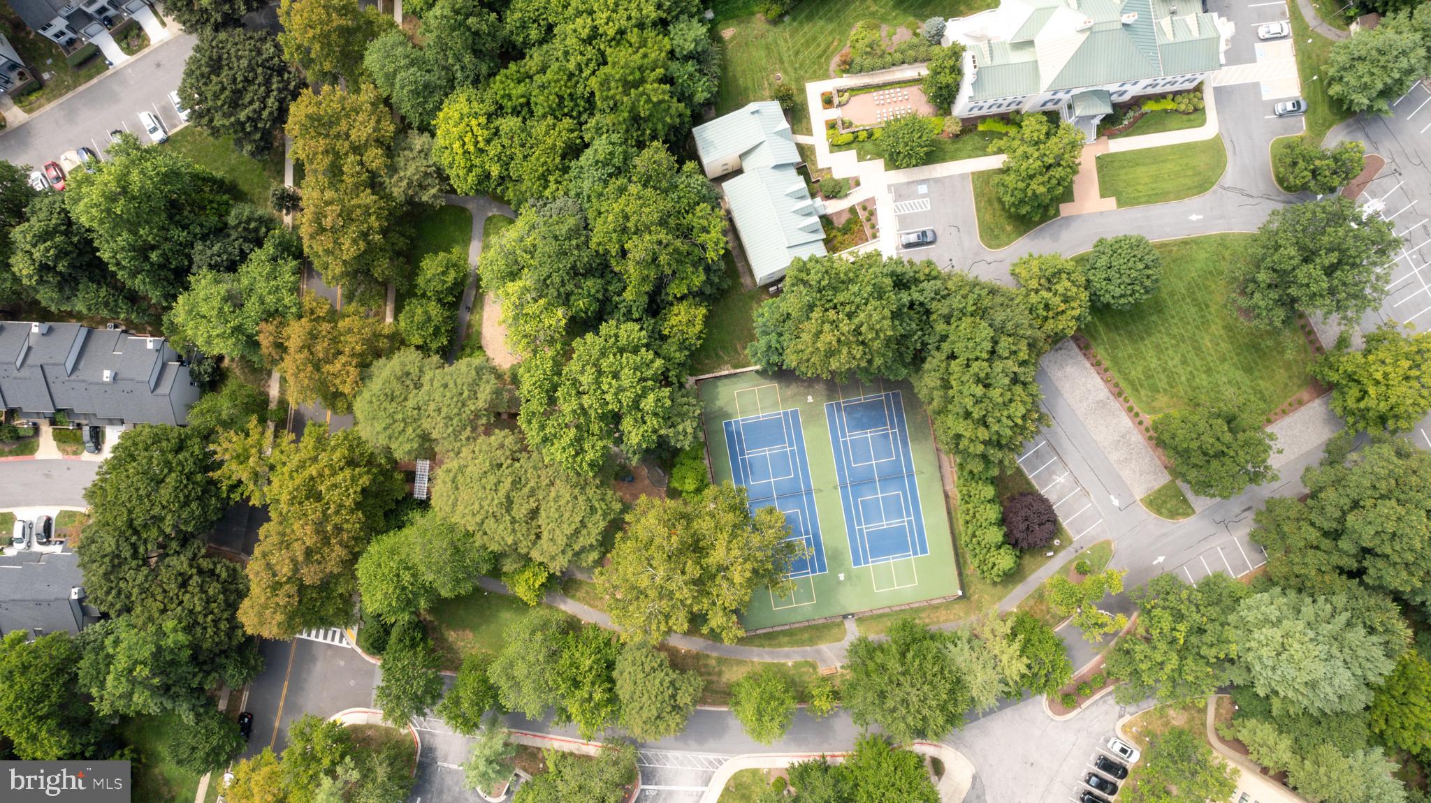 TOWN CENTER - Residential