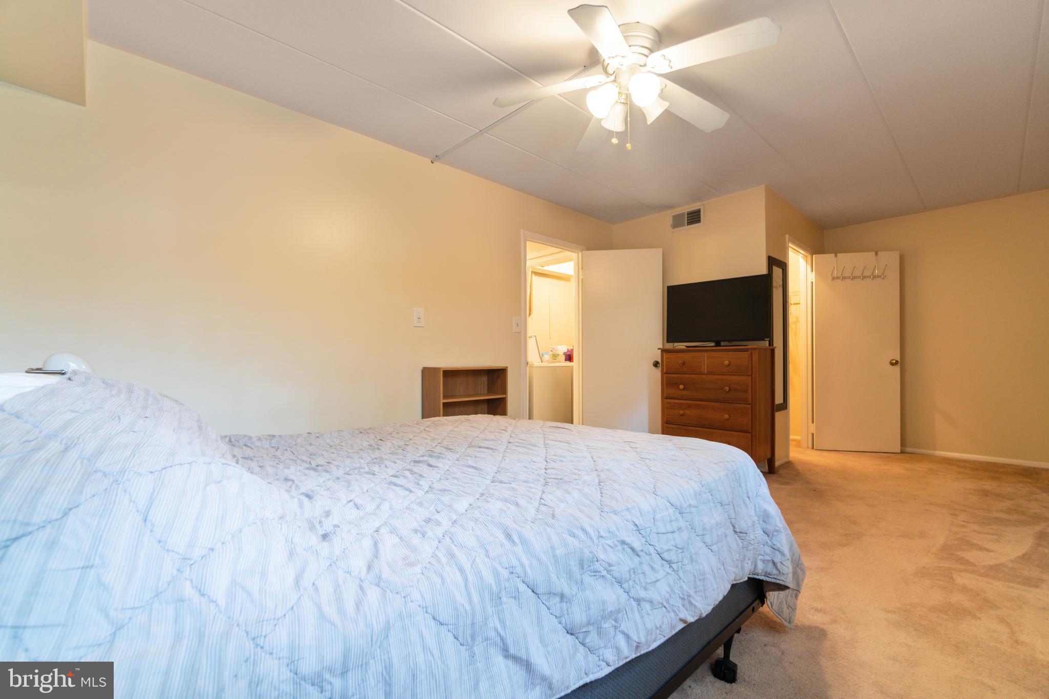 TOWN CENTER - Residential