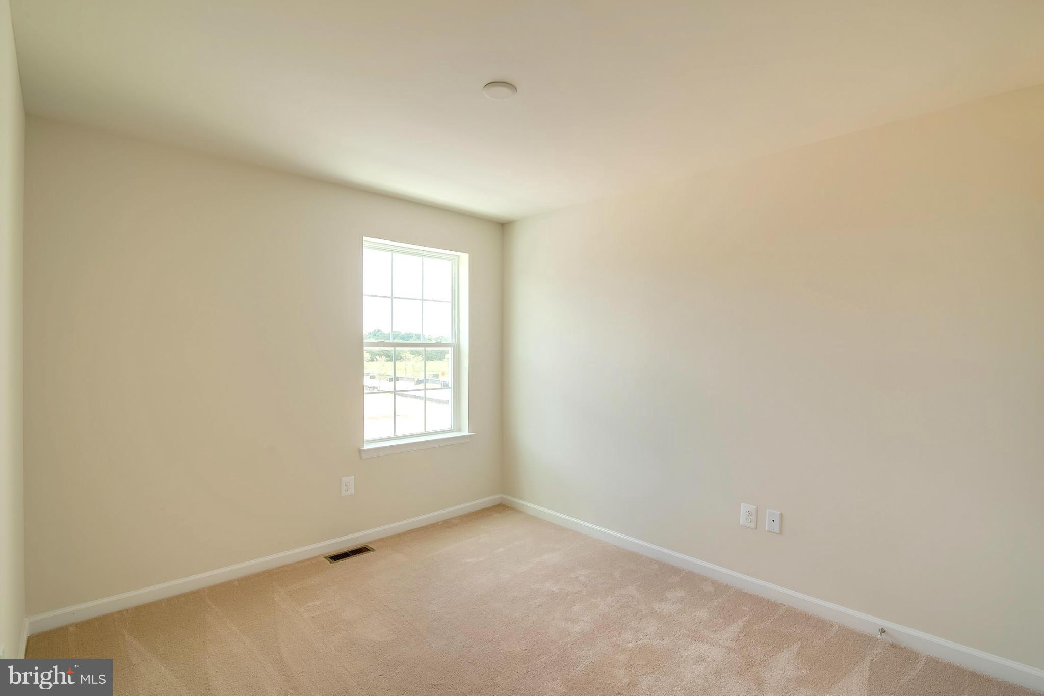 OXFORD SQUARE - Residential