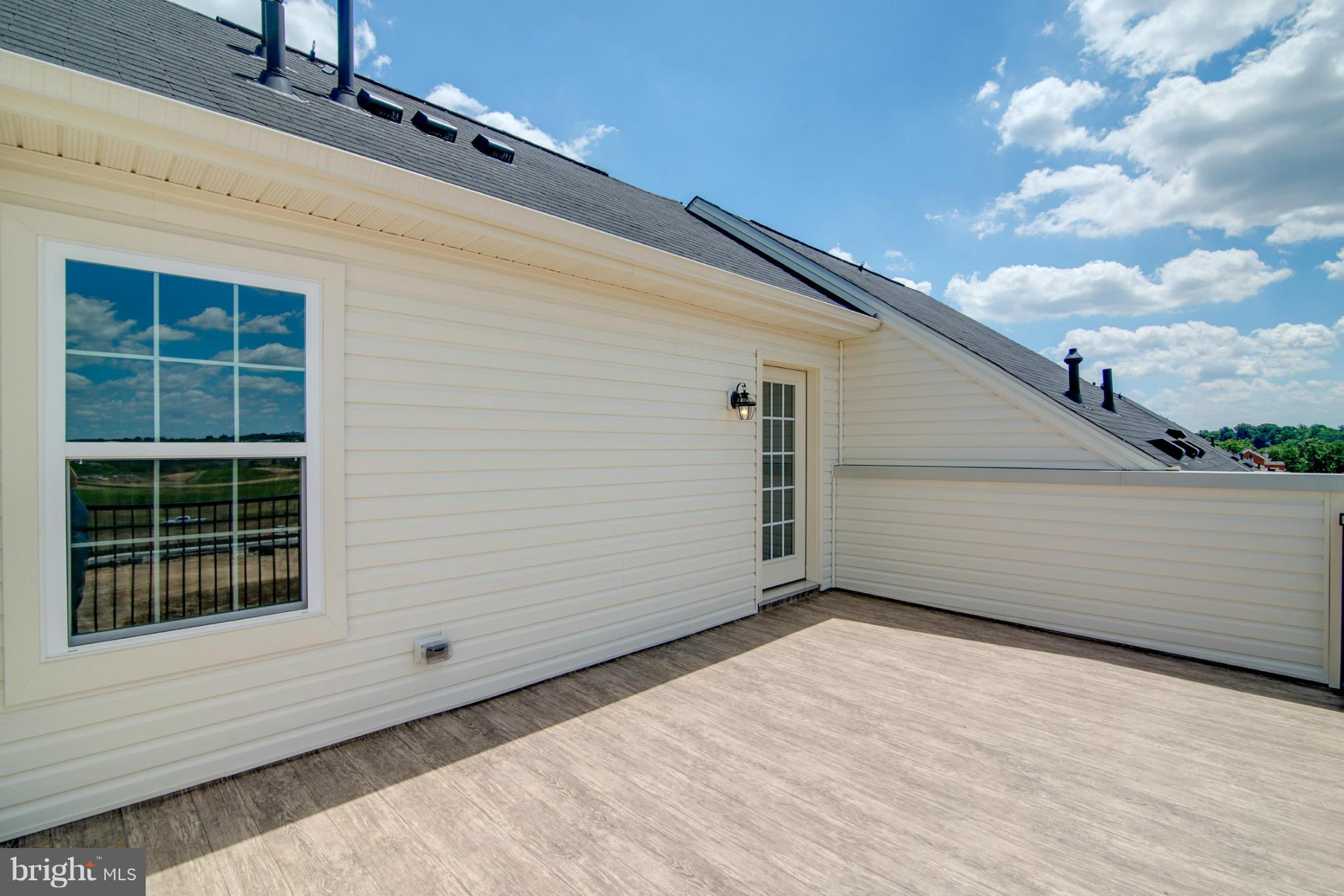 OXFORD SQUARE - Residential