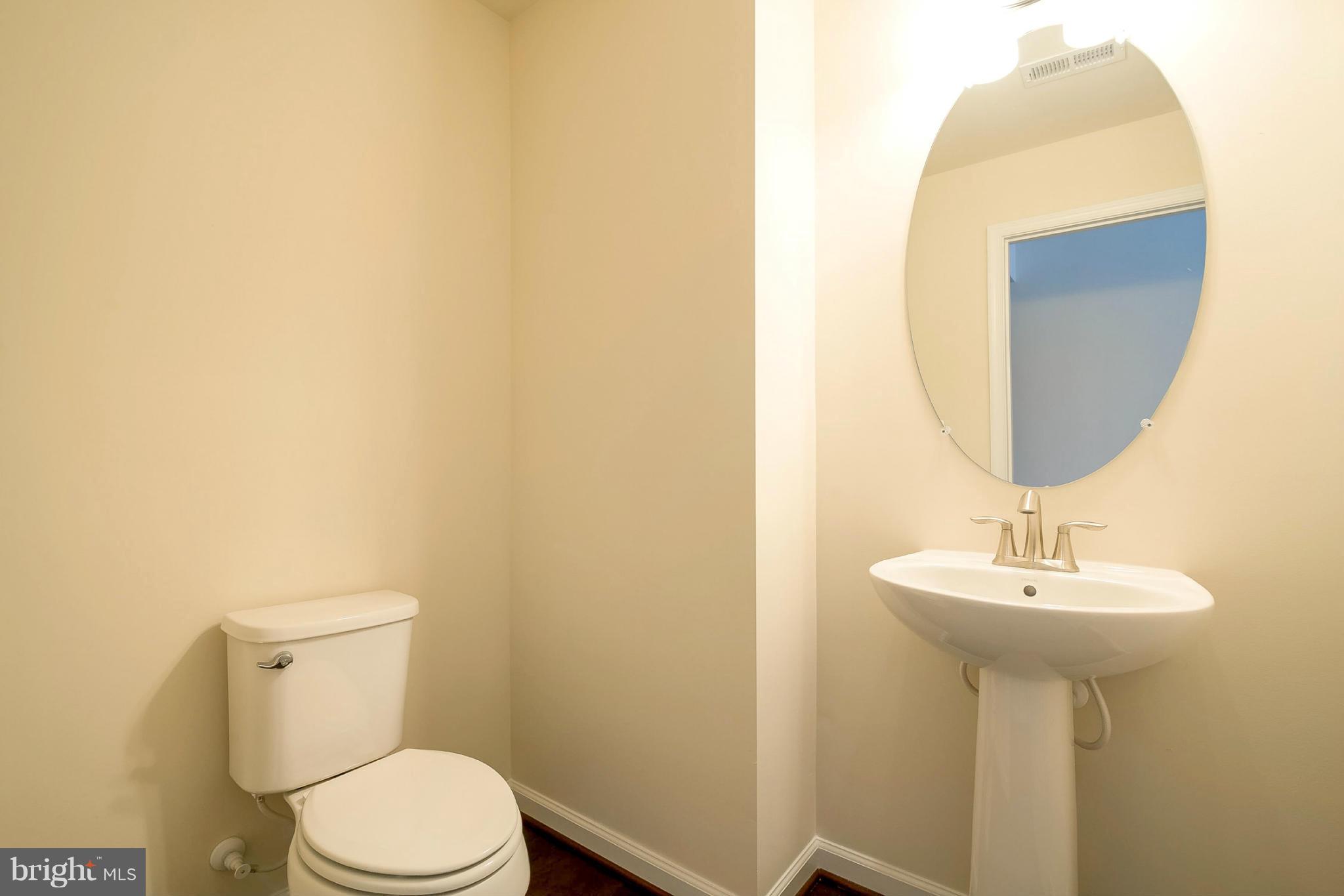 OXFORD SQUARE - Residential