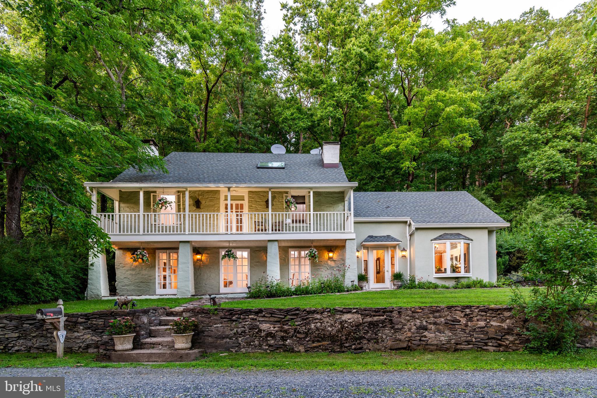 21 OLD RIVER ROAD