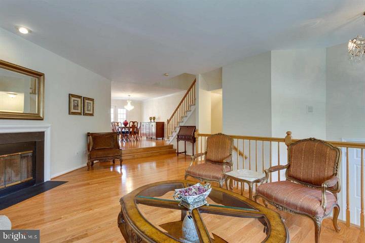 2129 KINGS GARDEN WAY