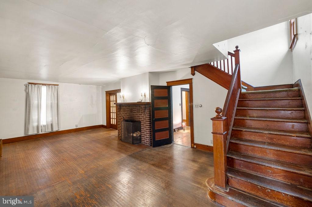 NORTH HANOVER - Residential