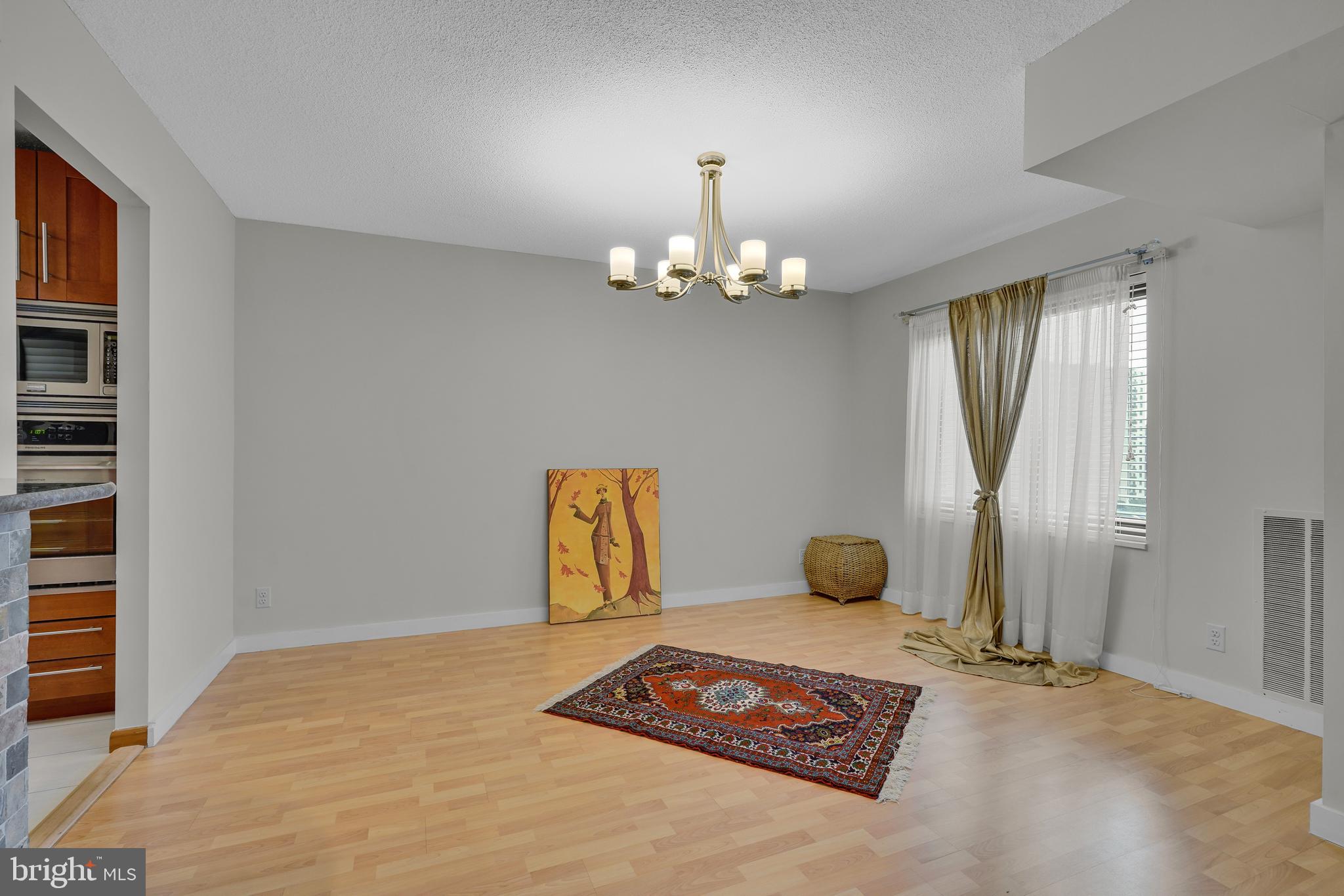 307 YOAKUM PARKWAY 609