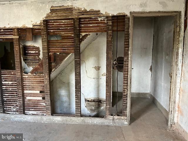 GERMANTOWN (EAST) - Residential