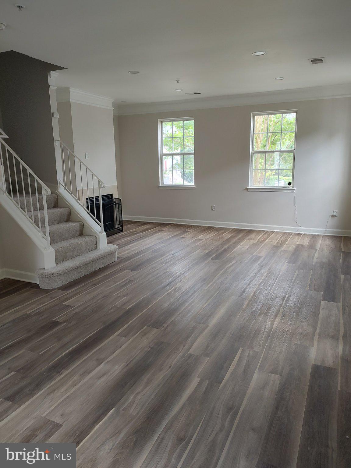 2702 CHERRYWOOD COURT