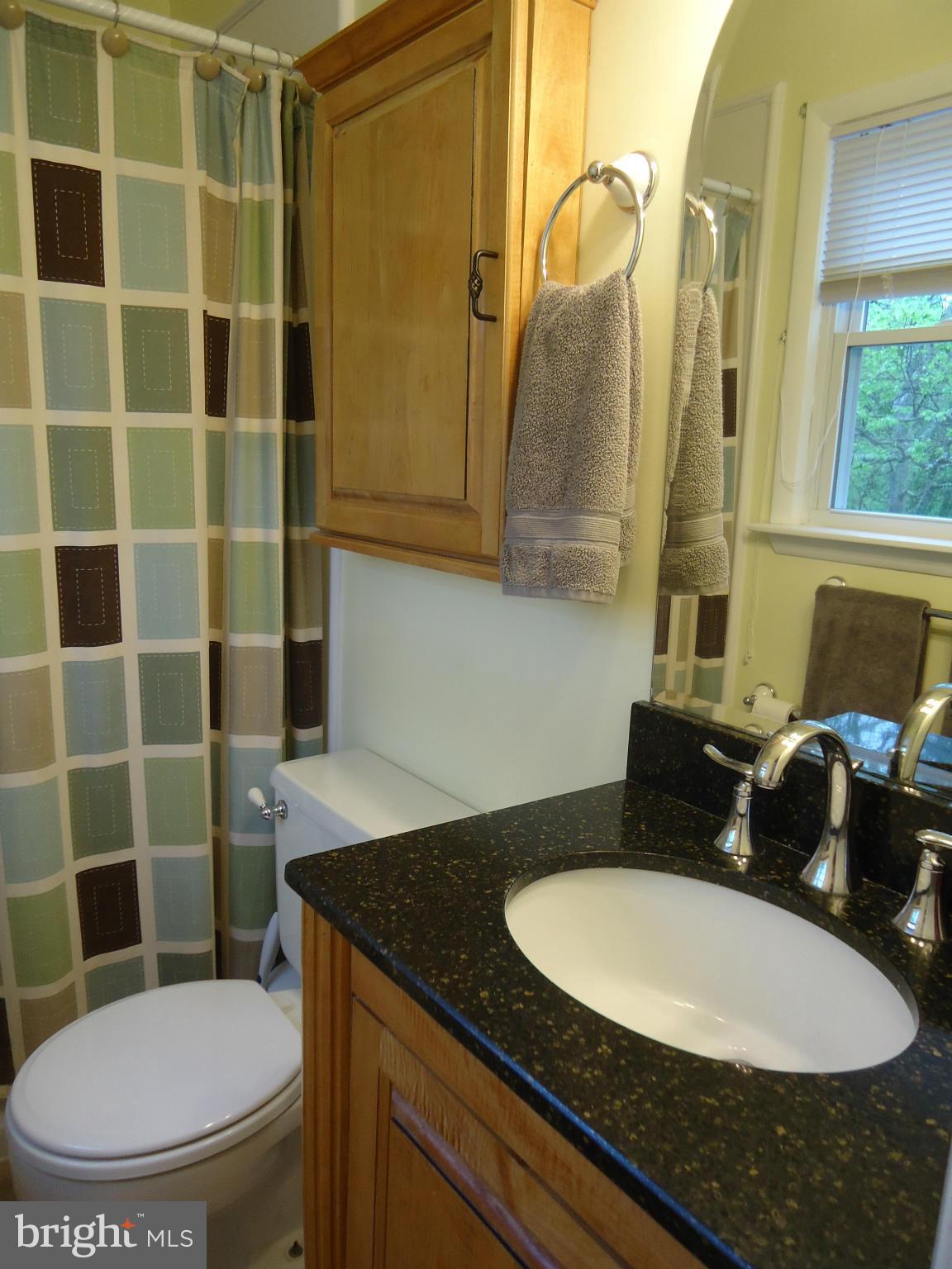 BRETON BAY ESTATES - Residential Lease