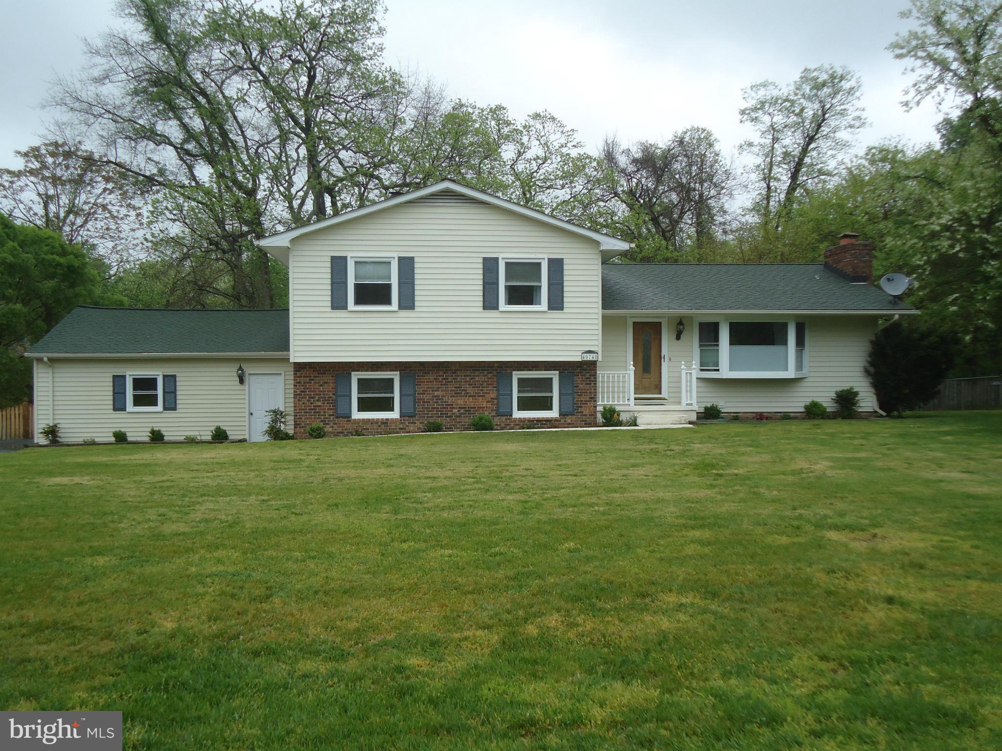 BRETON BAY ESTATES - Residential Lease