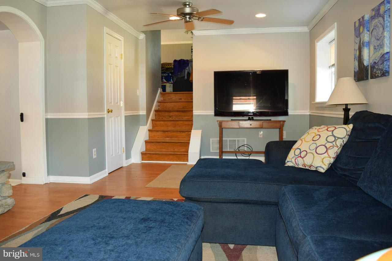 BRETON BAY ESTATES - Residential Lease