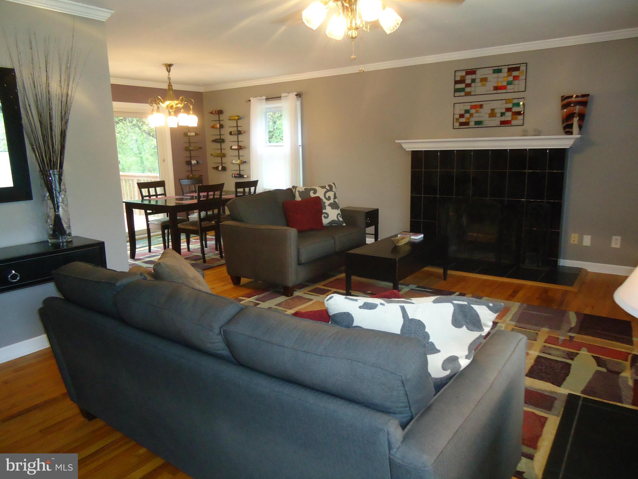 BRETON BAY ESTATES - Residential Lease