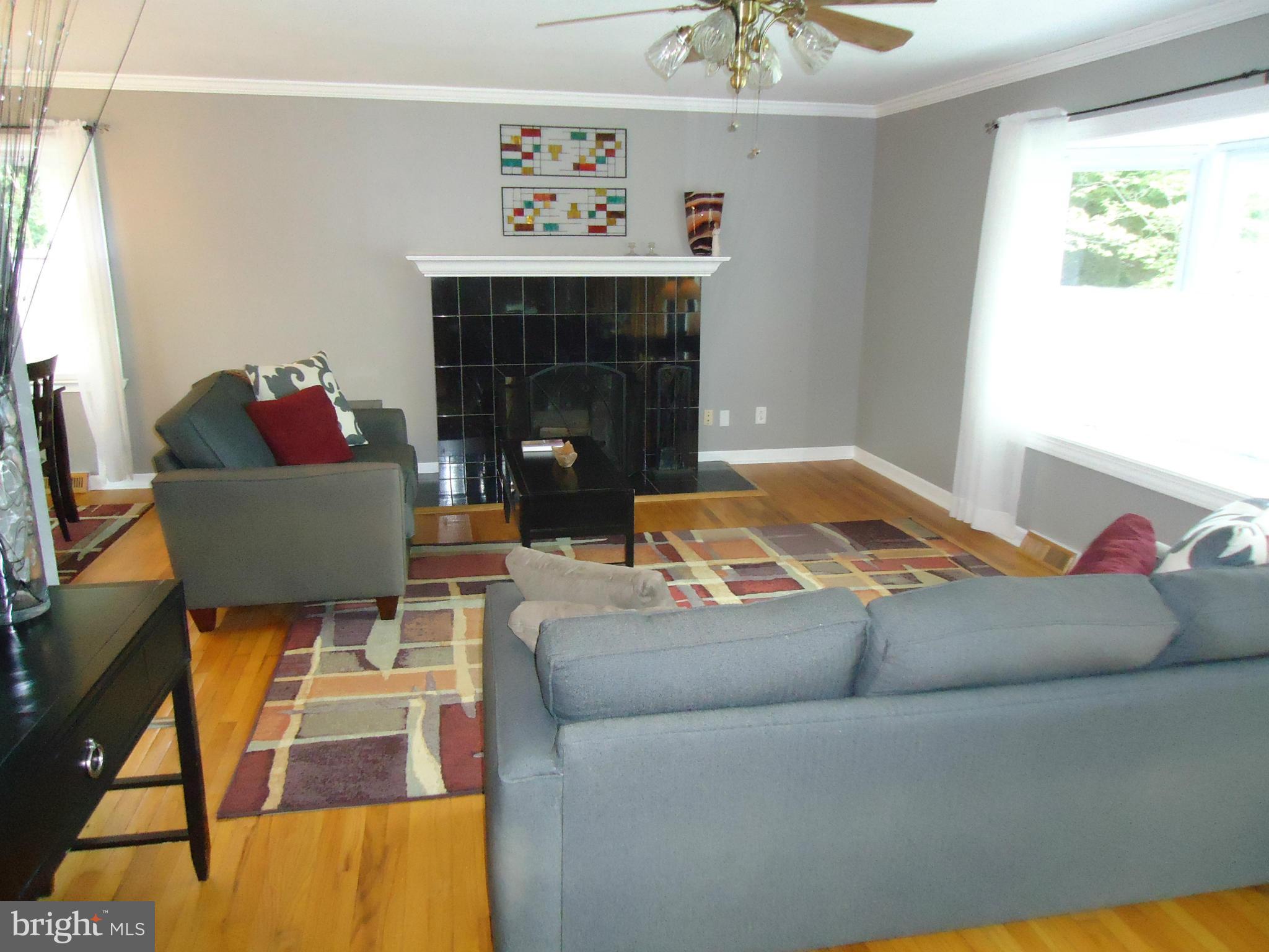 BRETON BAY ESTATES - Residential Lease