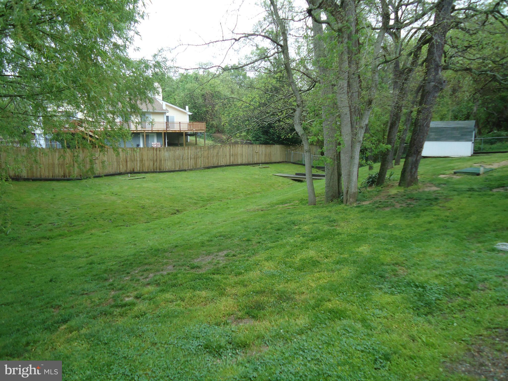 BRETON BAY ESTATES - Residential Lease