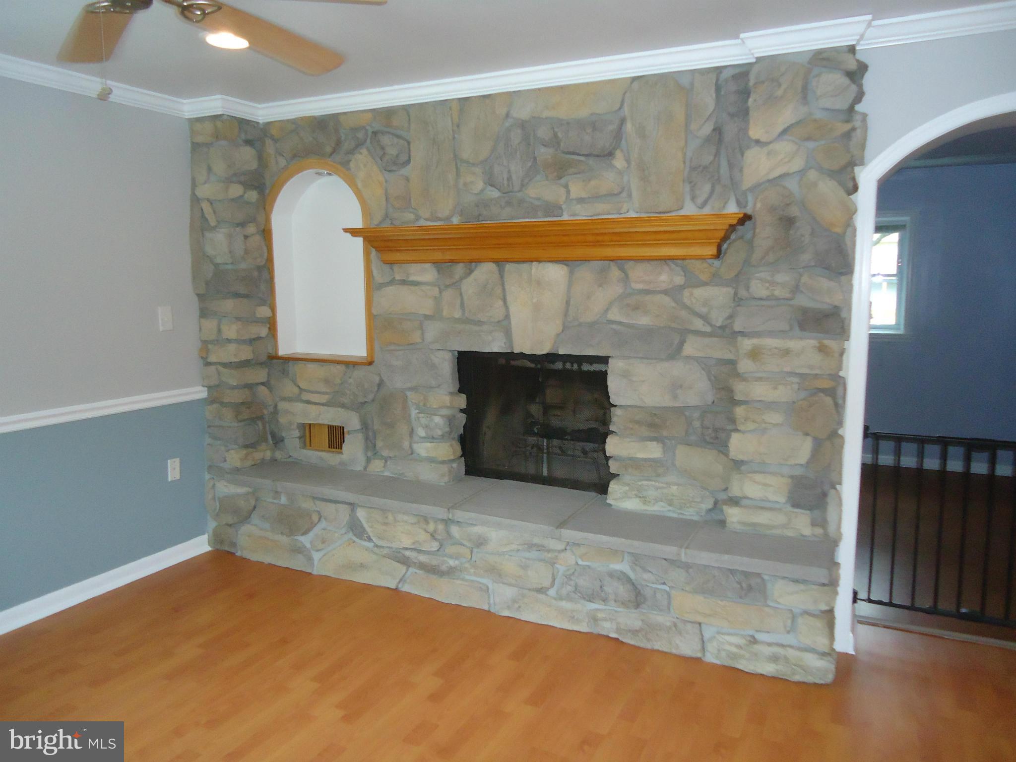 BRETON BAY ESTATES - Residential Lease