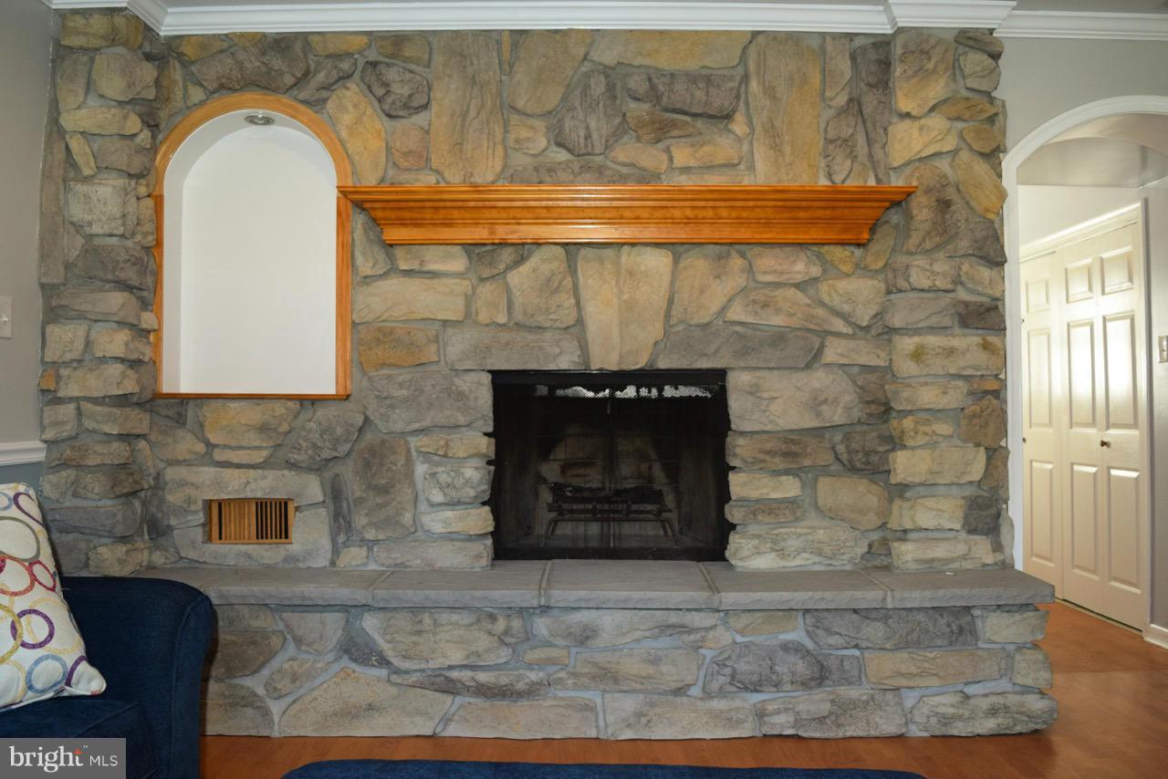 BRETON BAY ESTATES - Residential Lease