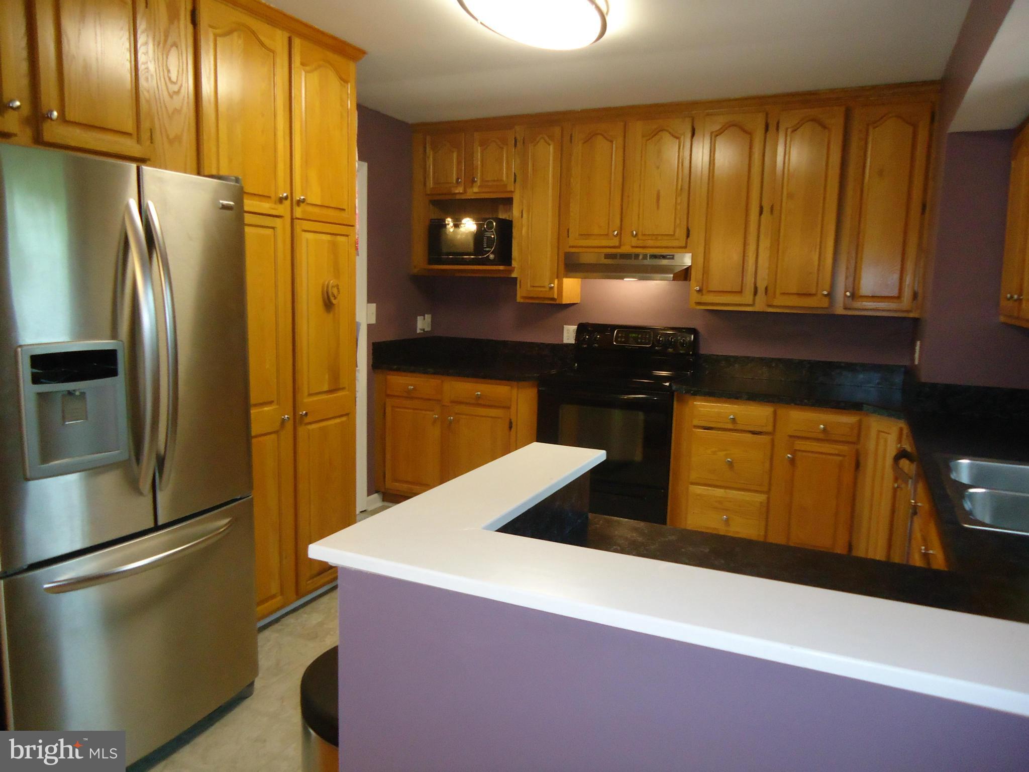 BRETON BAY ESTATES - Residential Lease