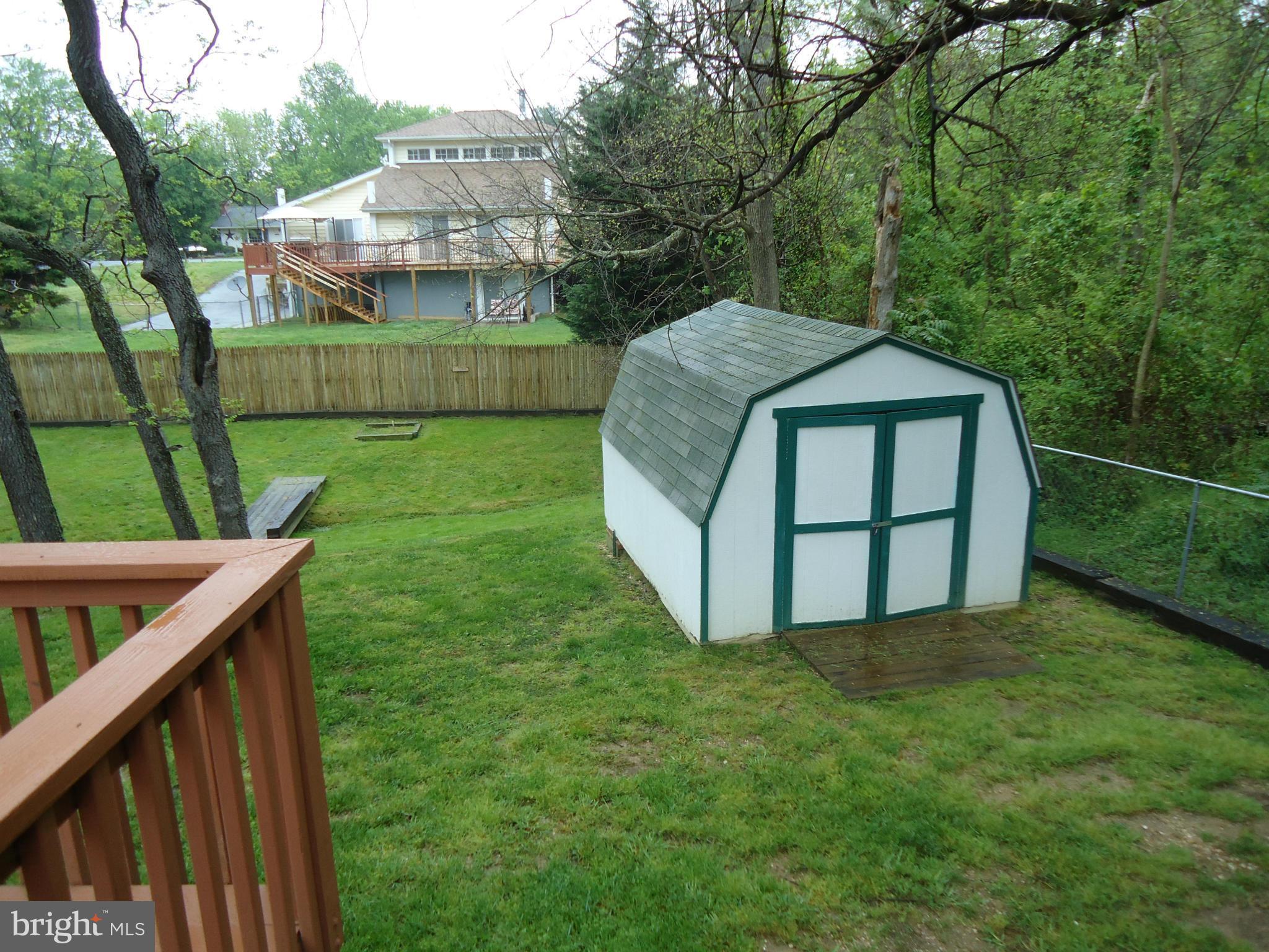 BRETON BAY ESTATES - Residential Lease