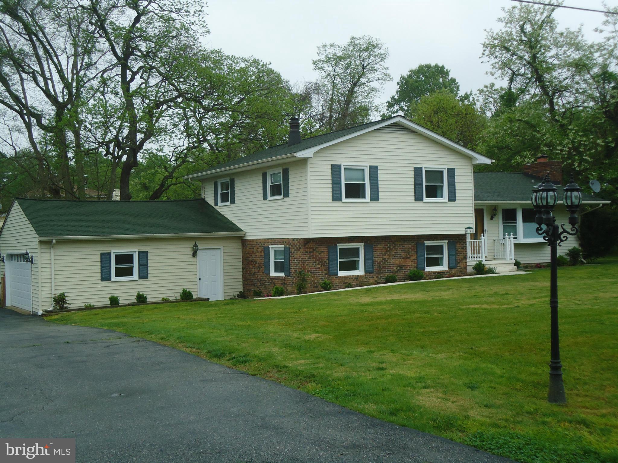 BRETON BAY ESTATES - Residential Lease