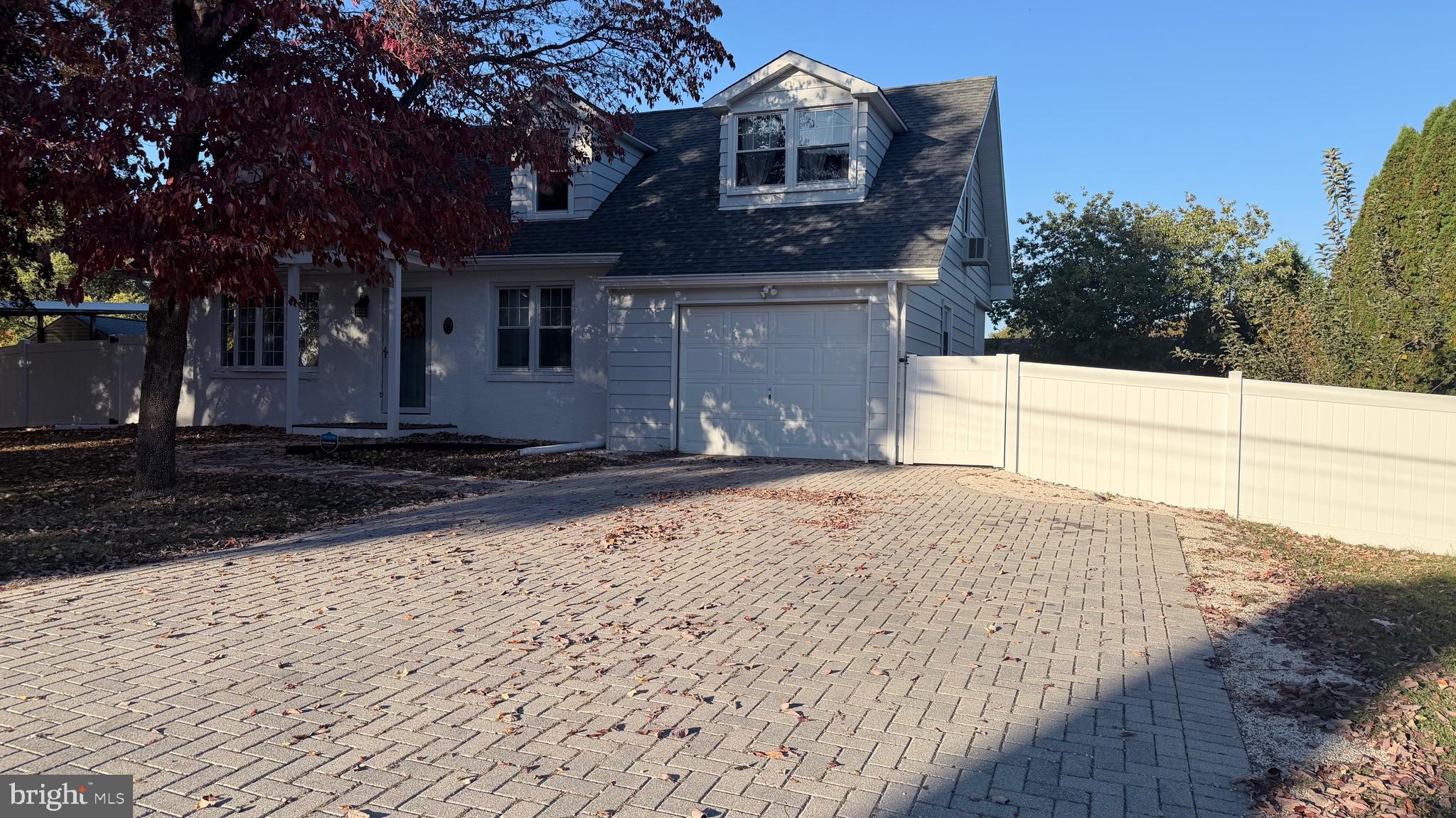 FEASTERVILLE - Residential Lease