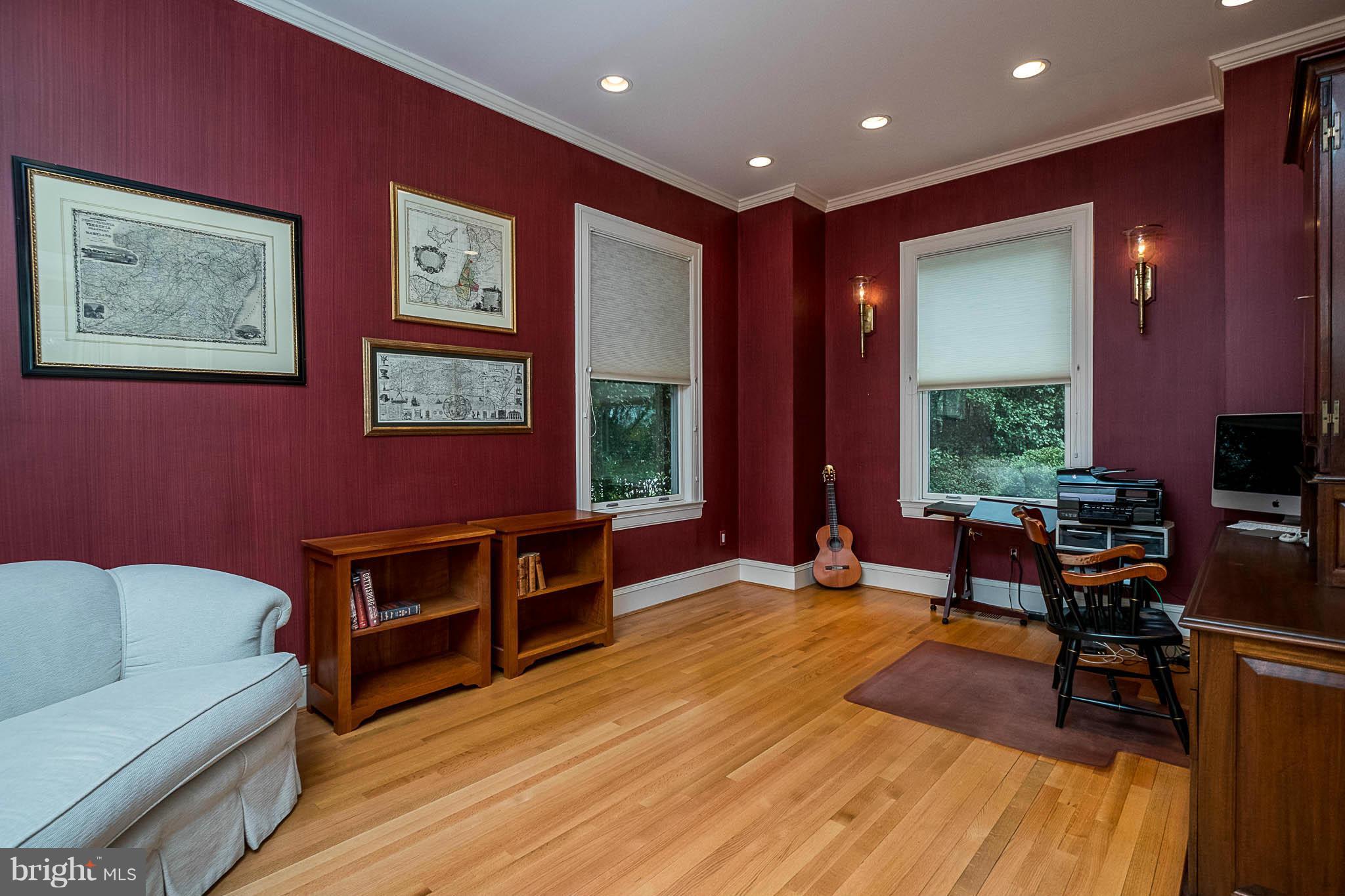 SEVERNA PARK - Residential