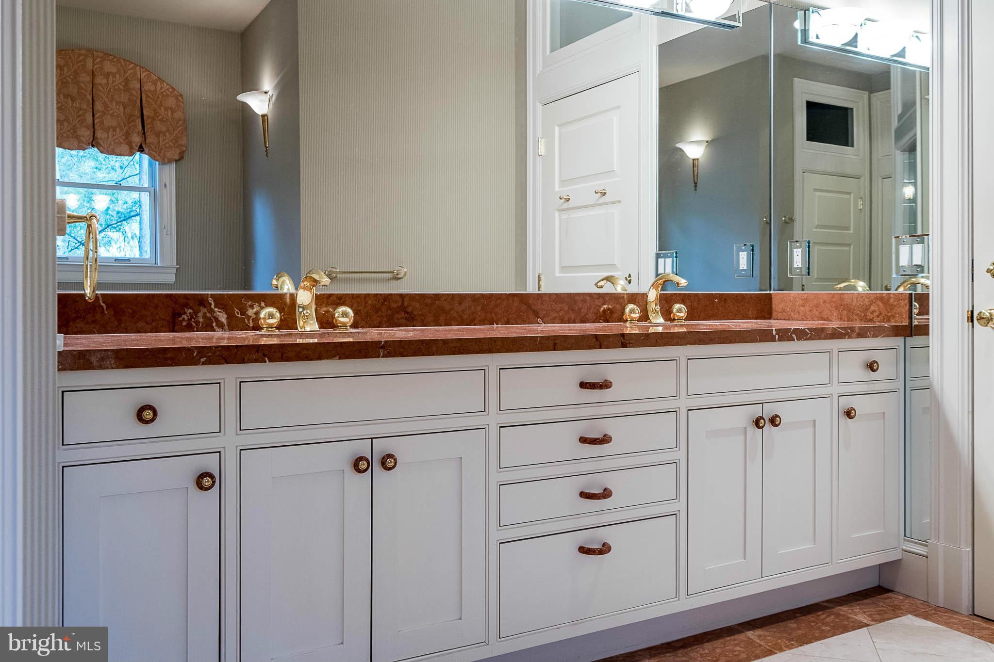 SEVERNA PARK - Residential