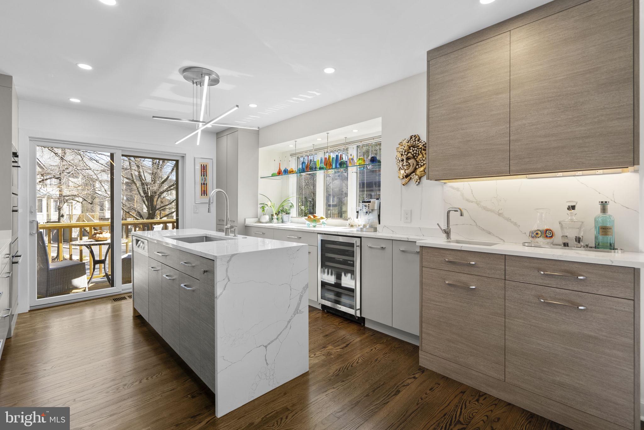 CHESAPEAKE HARBOUR - Residential