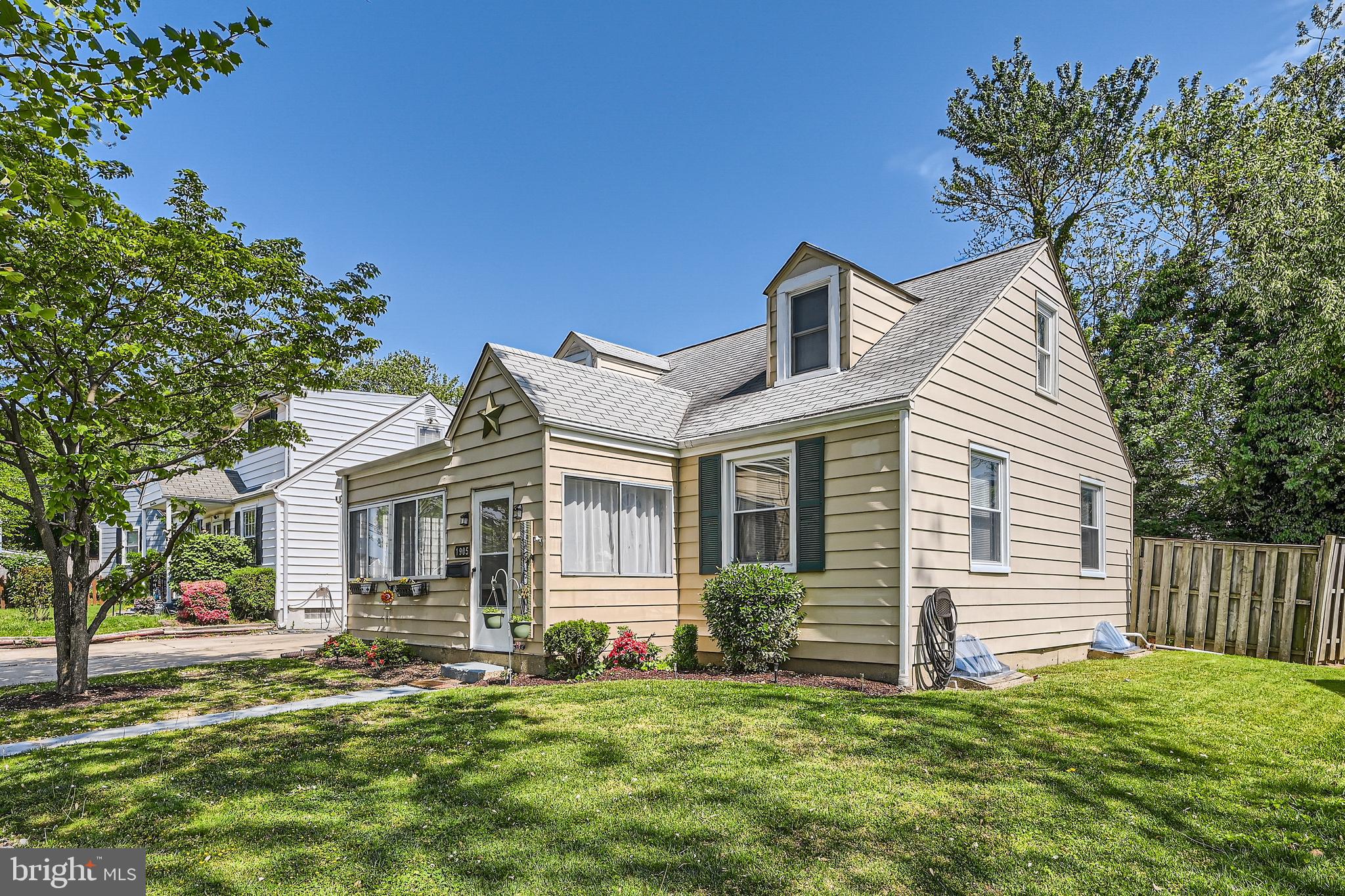 WILLOW SPRING PARK - Residential