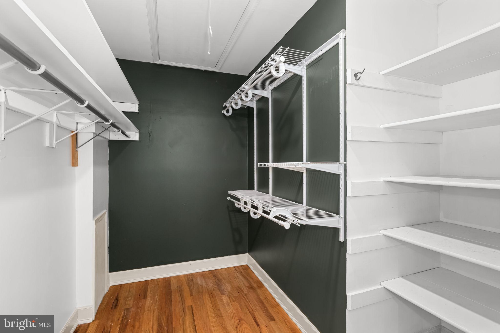 RIVER BEND ESTATES - Residential Lease