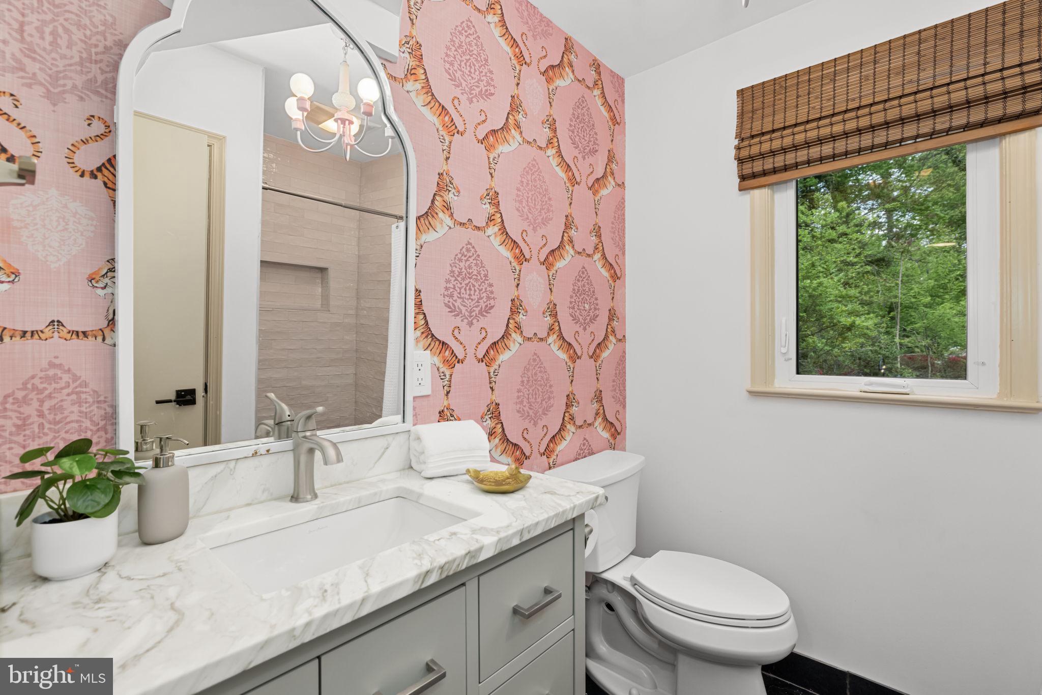 RIVER BEND ESTATES - Residential Lease