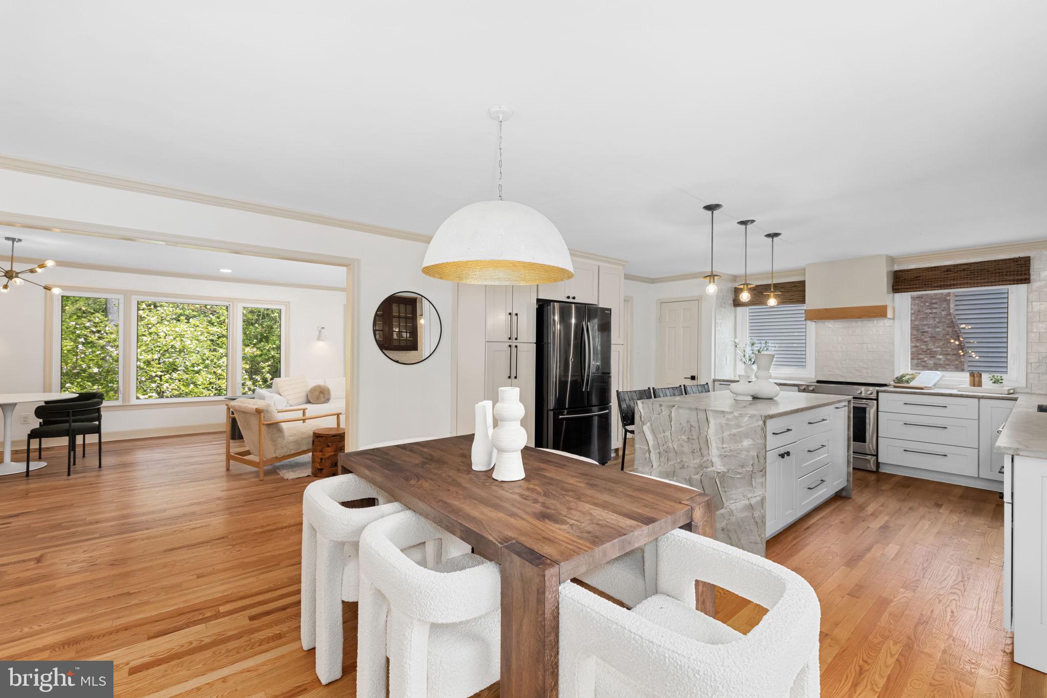 RIVER BEND ESTATES - Residential Lease