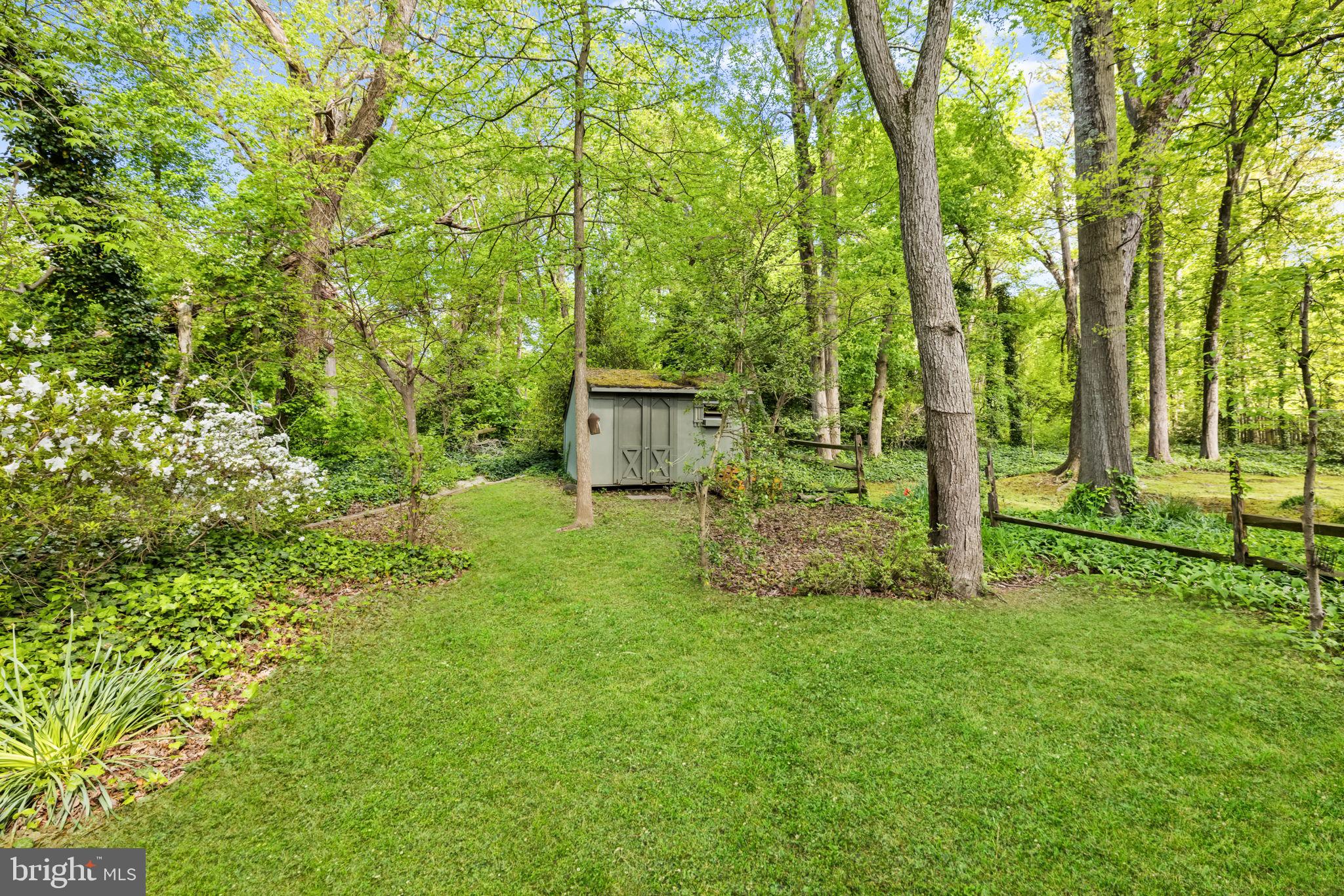 RIVER BEND ESTATES - Residential Lease