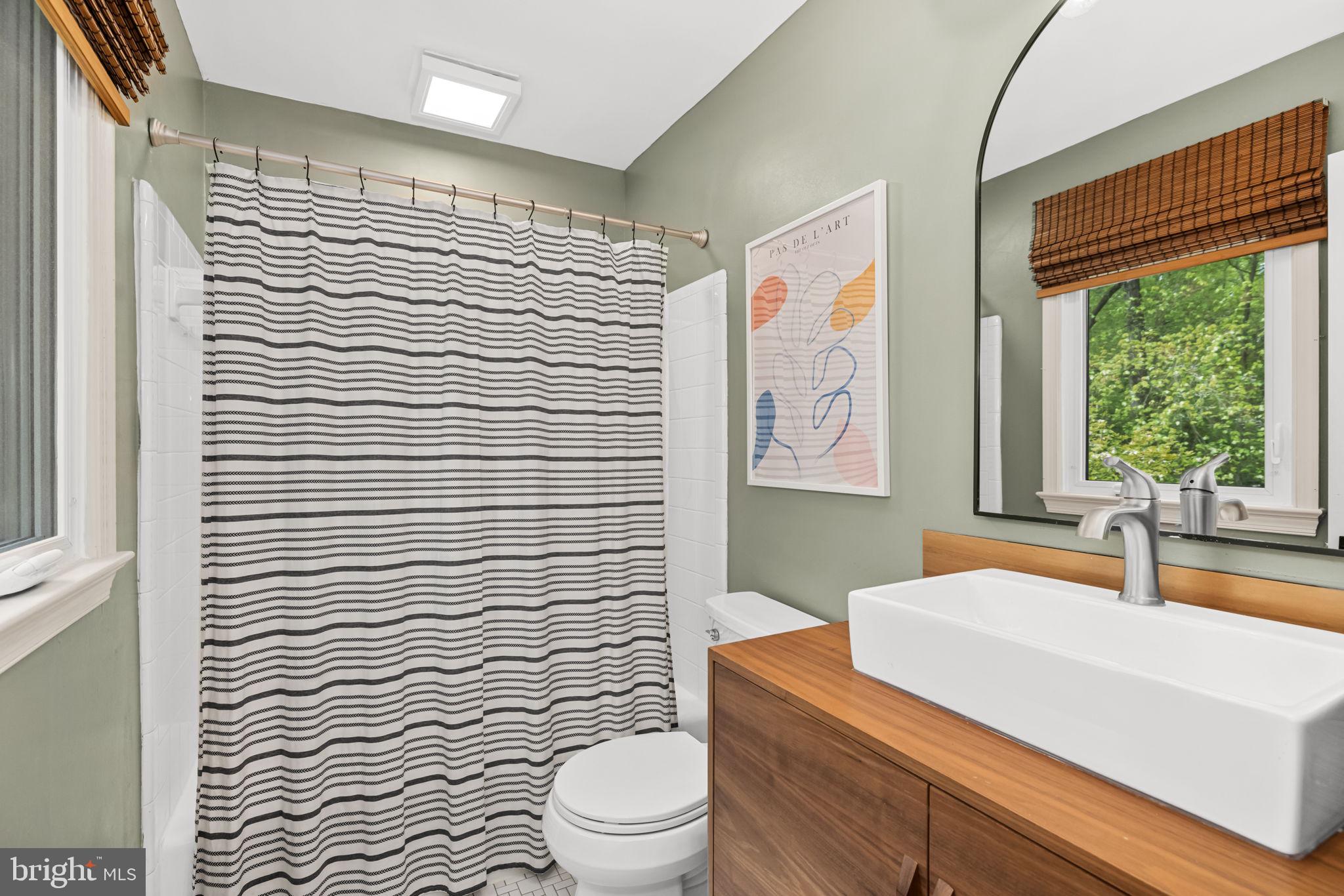 RIVER BEND ESTATES - Residential Lease