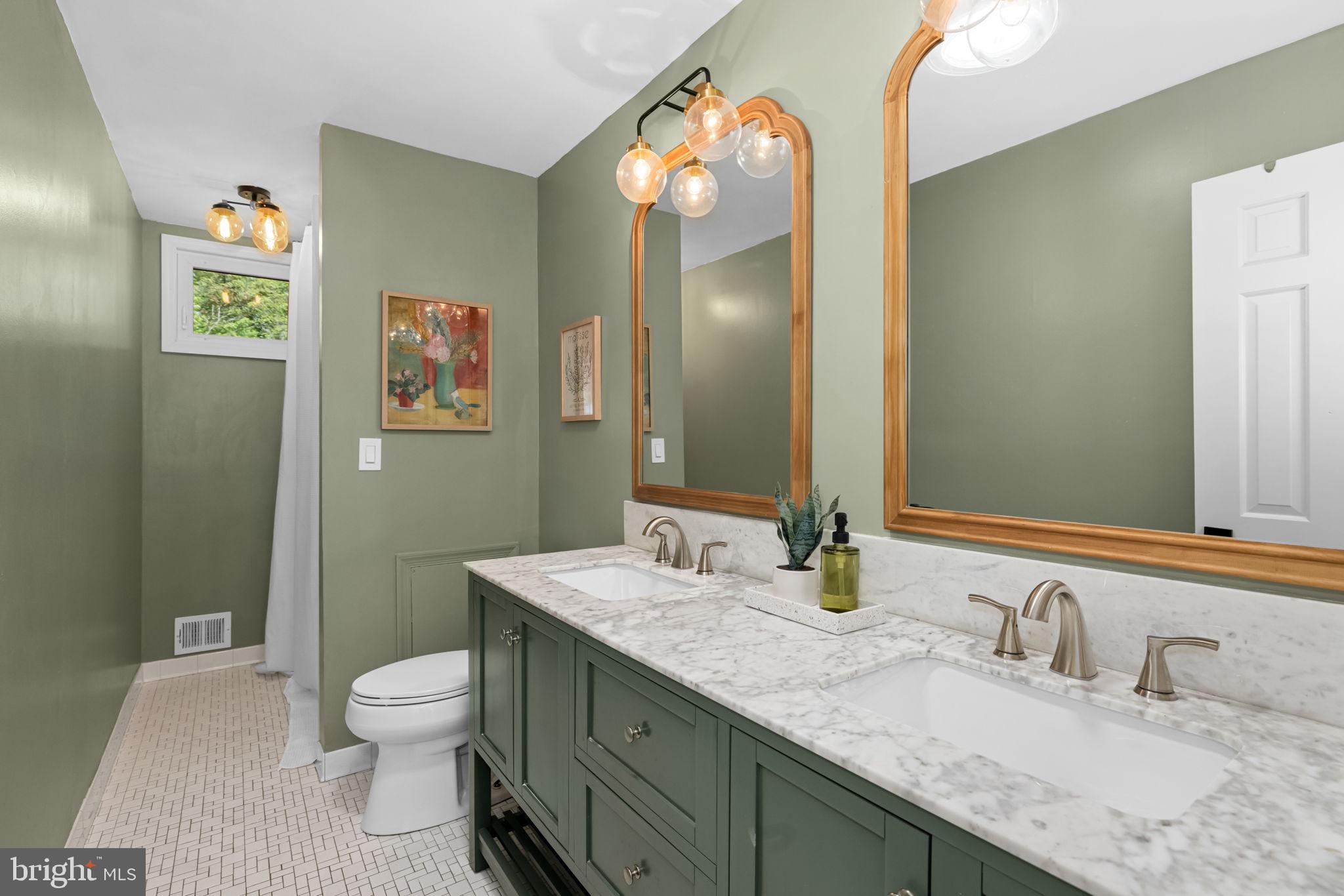 RIVER BEND ESTATES - Residential Lease