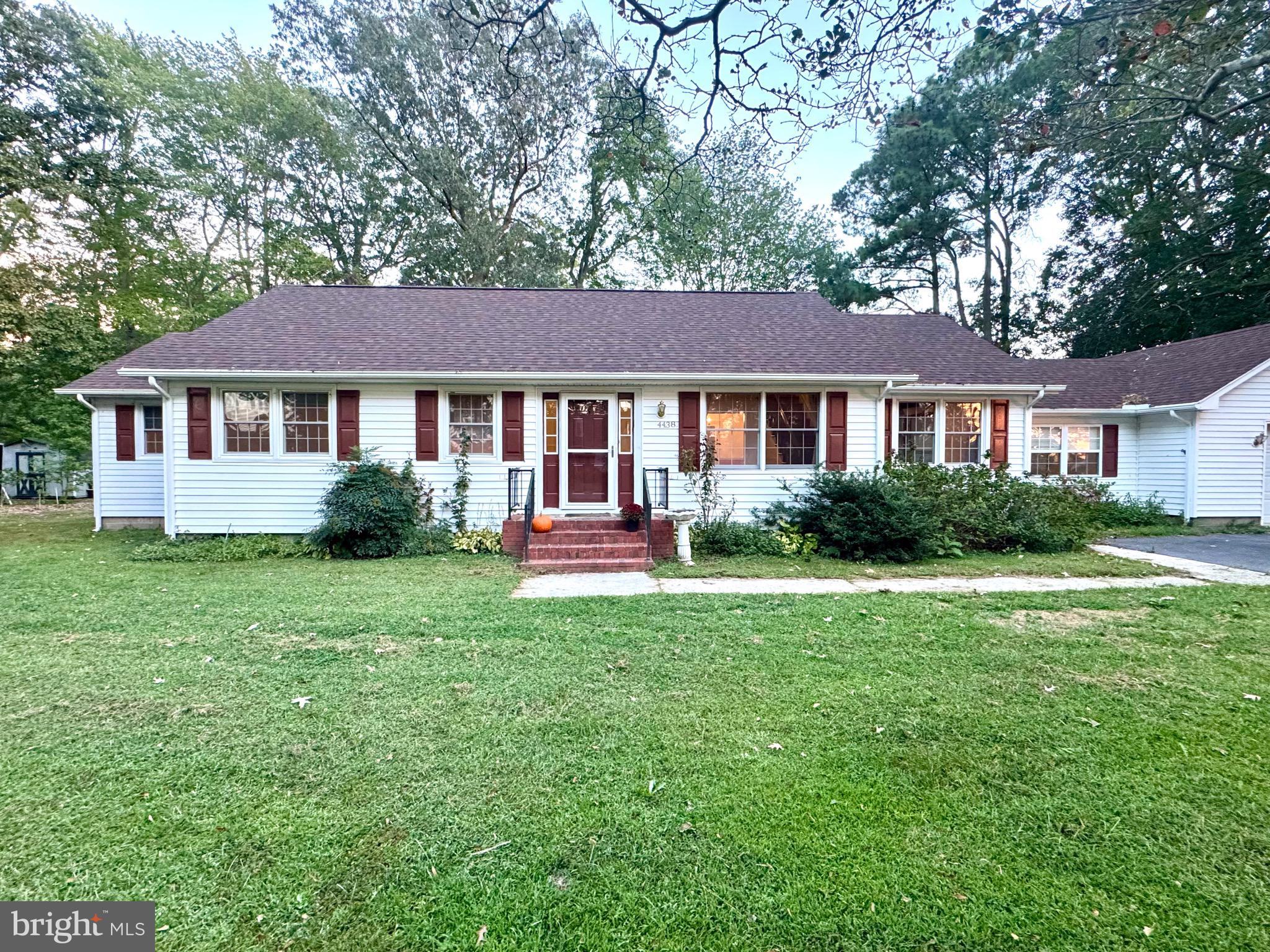 4438 BEECHWOOD PLACE