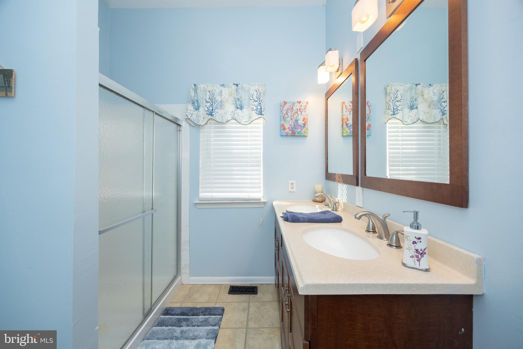 TYLER WALK - Residential