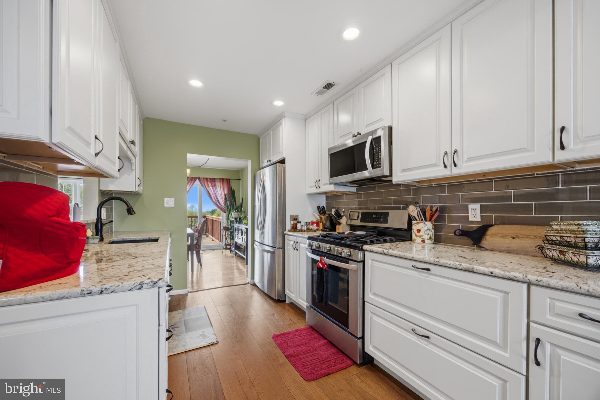 TYLER WALK - Residential