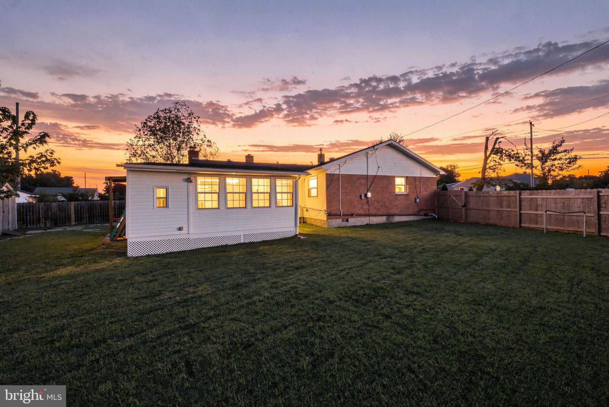 9432 KING GEORGE