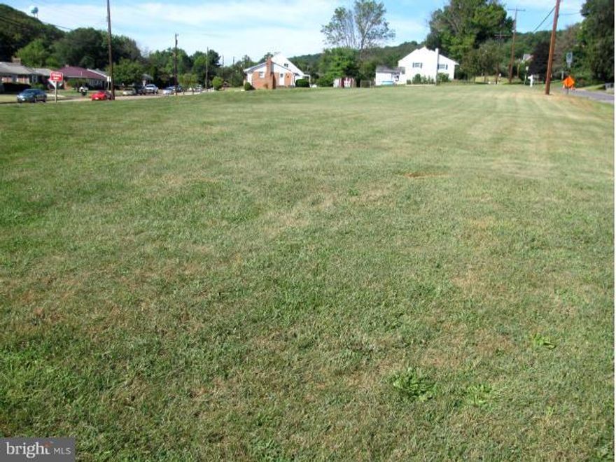 Great lot for Townhouses, AC rentals, etc.  Two tax numbers, one in city and one in county.  Tax Id's are 0123015153, 0123015145Faces both Frederick and Bedford Streets.  Total taxes are $871.00  Total acreage for both lots 0.88.acre