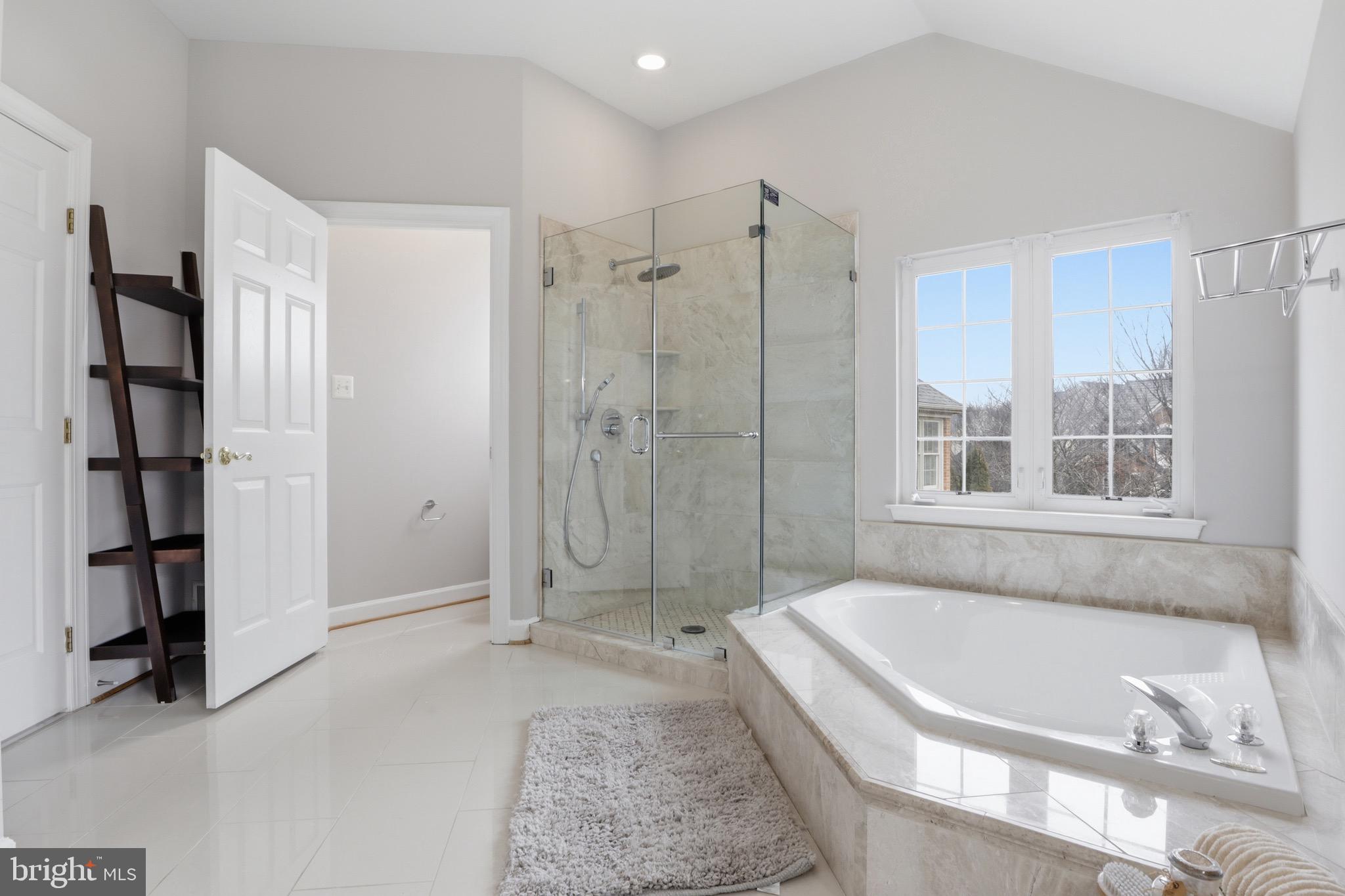 POTOMAC OAKS - Residential