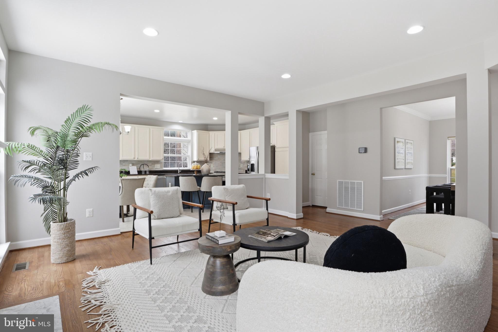 POTOMAC OAKS - Residential