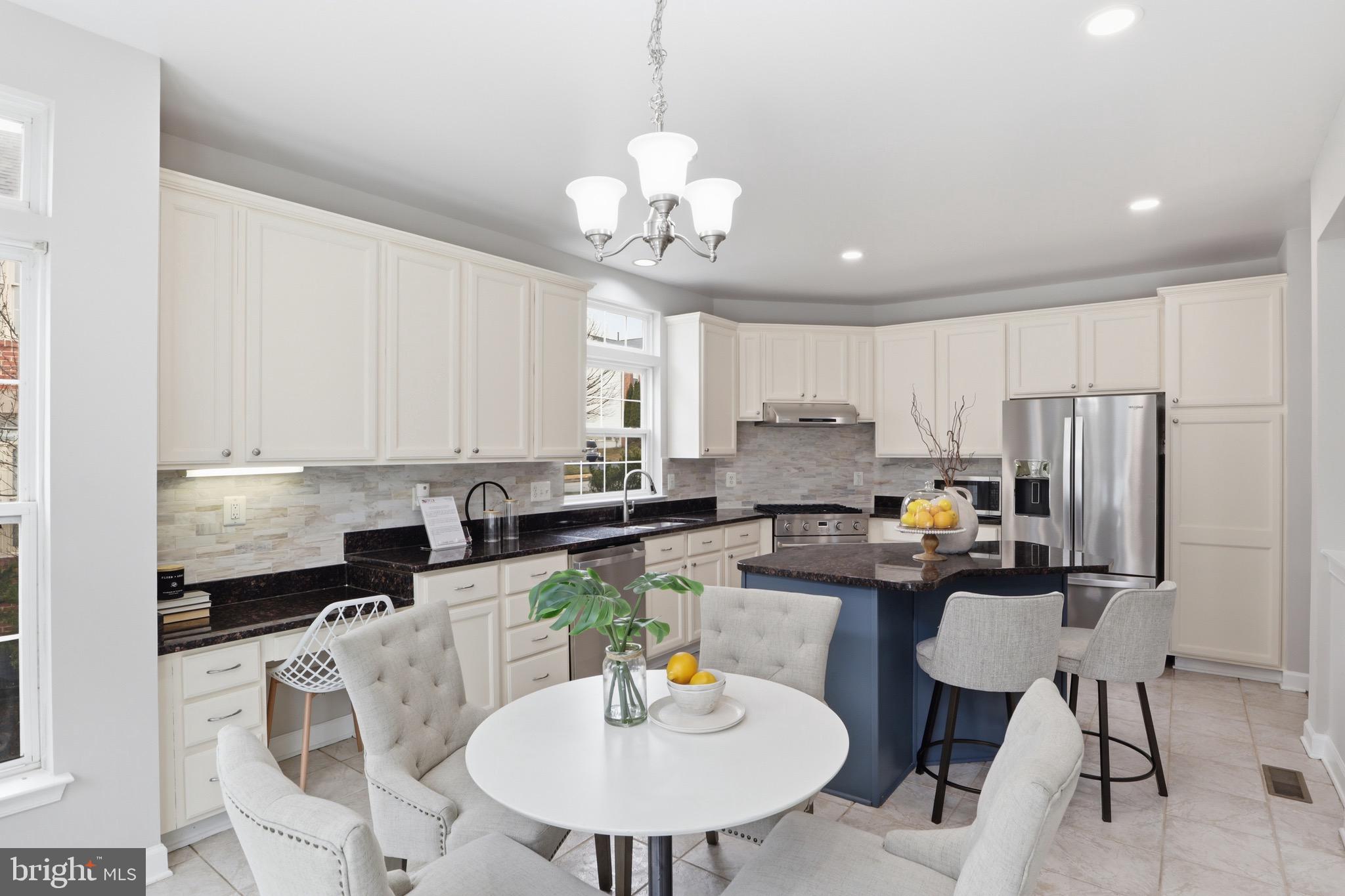 POTOMAC OAKS - Residential