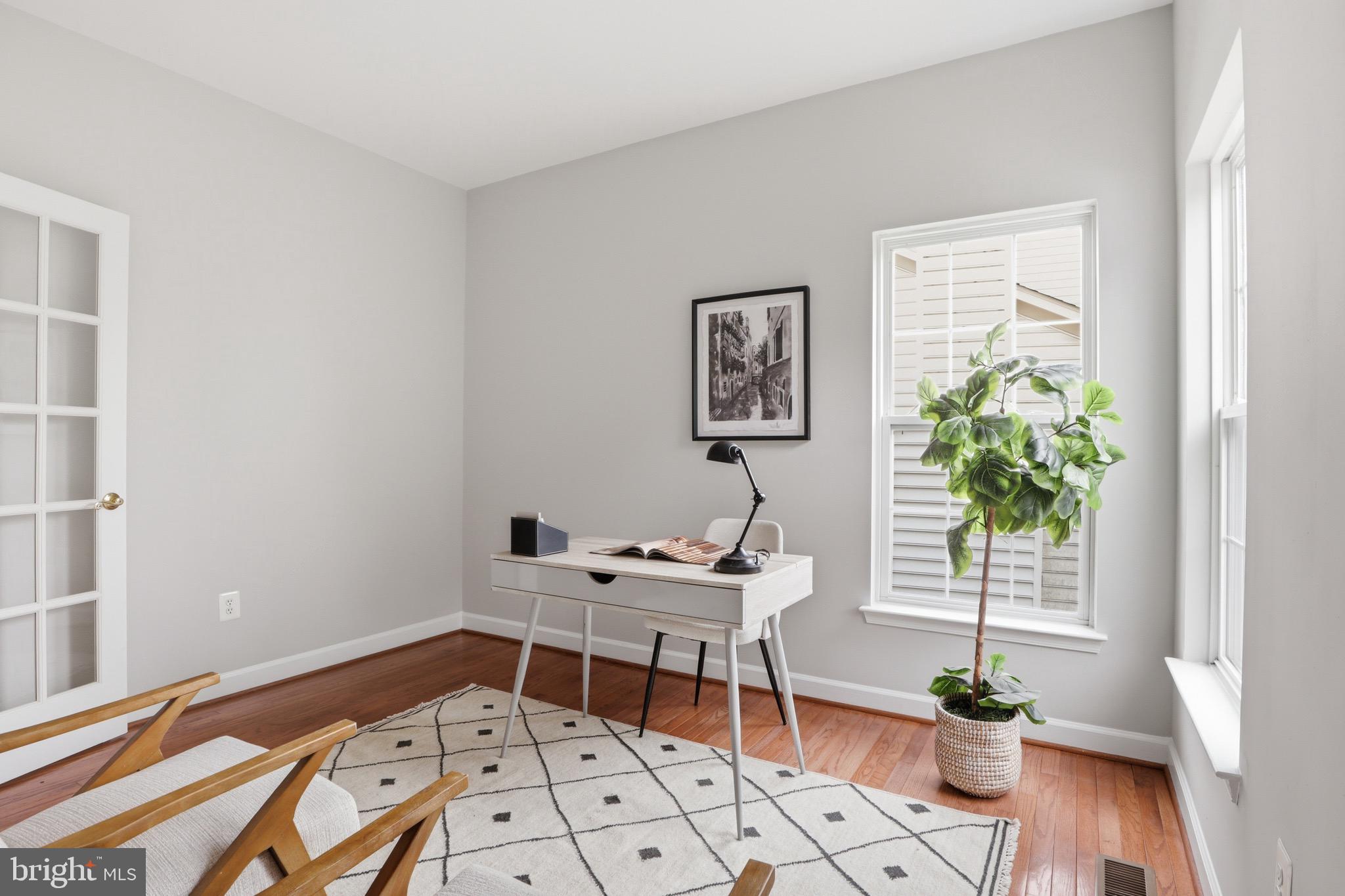 POTOMAC OAKS - Residential