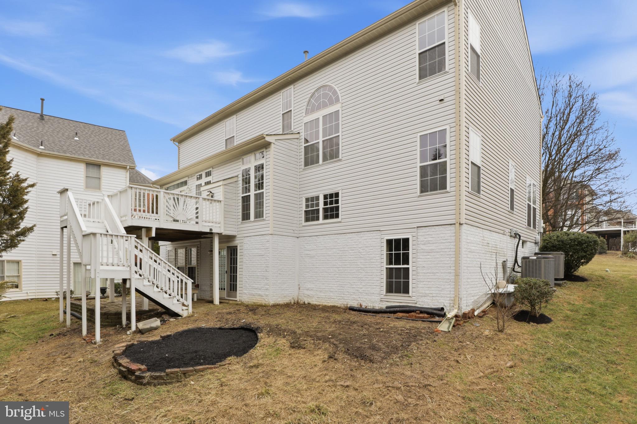 POTOMAC OAKS - Residential