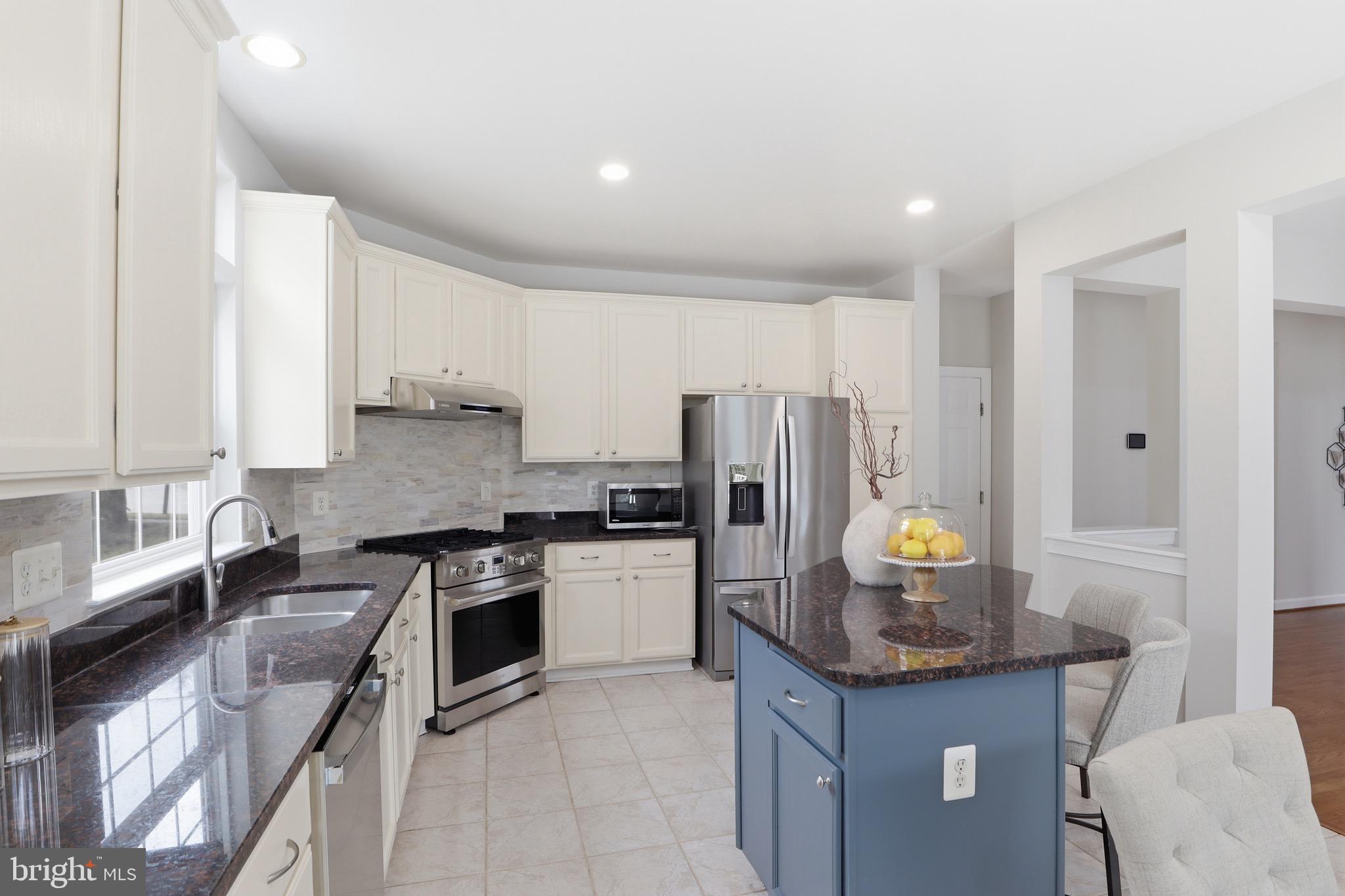 POTOMAC OAKS - Residential