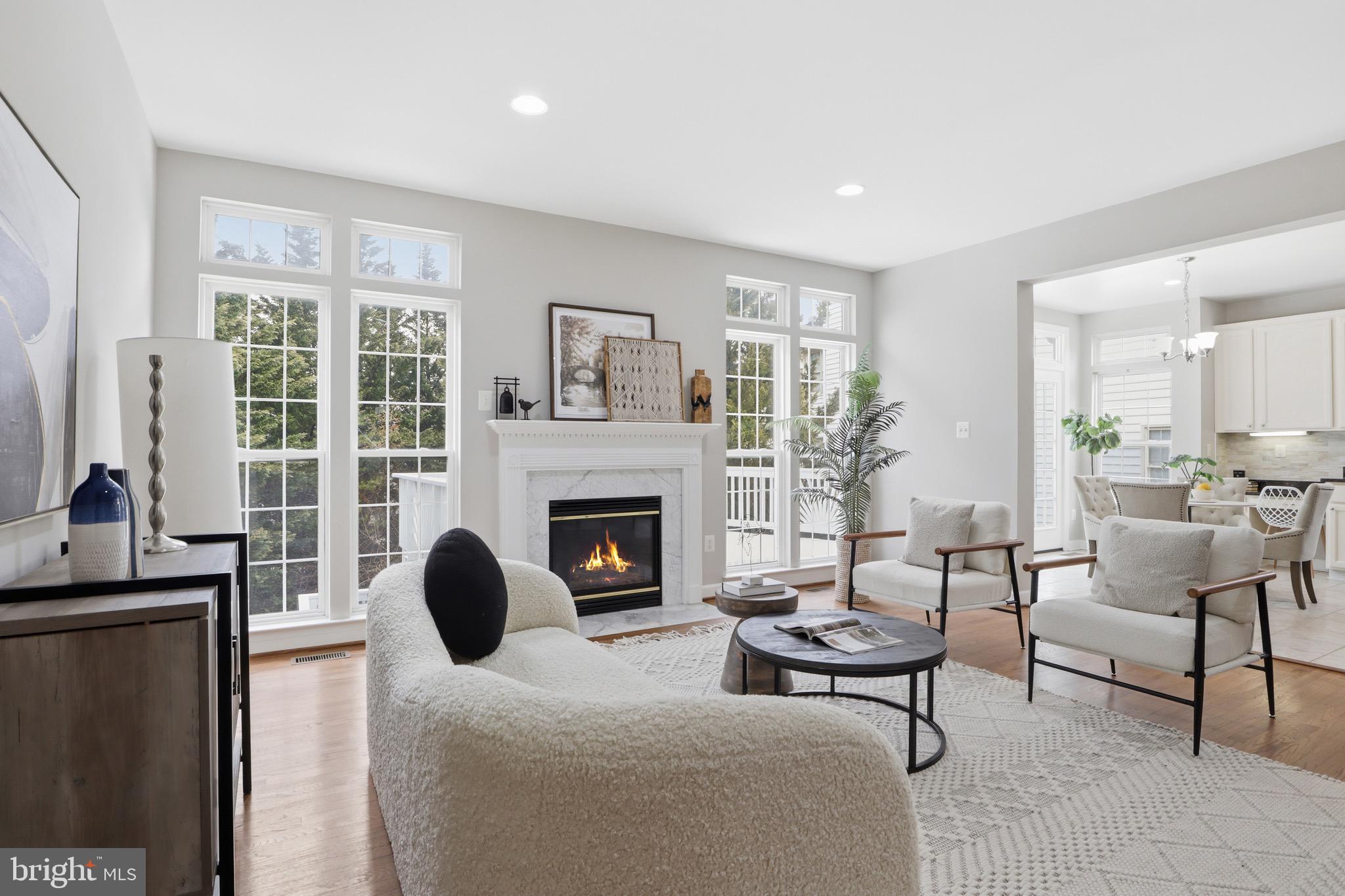 POTOMAC OAKS - Residential