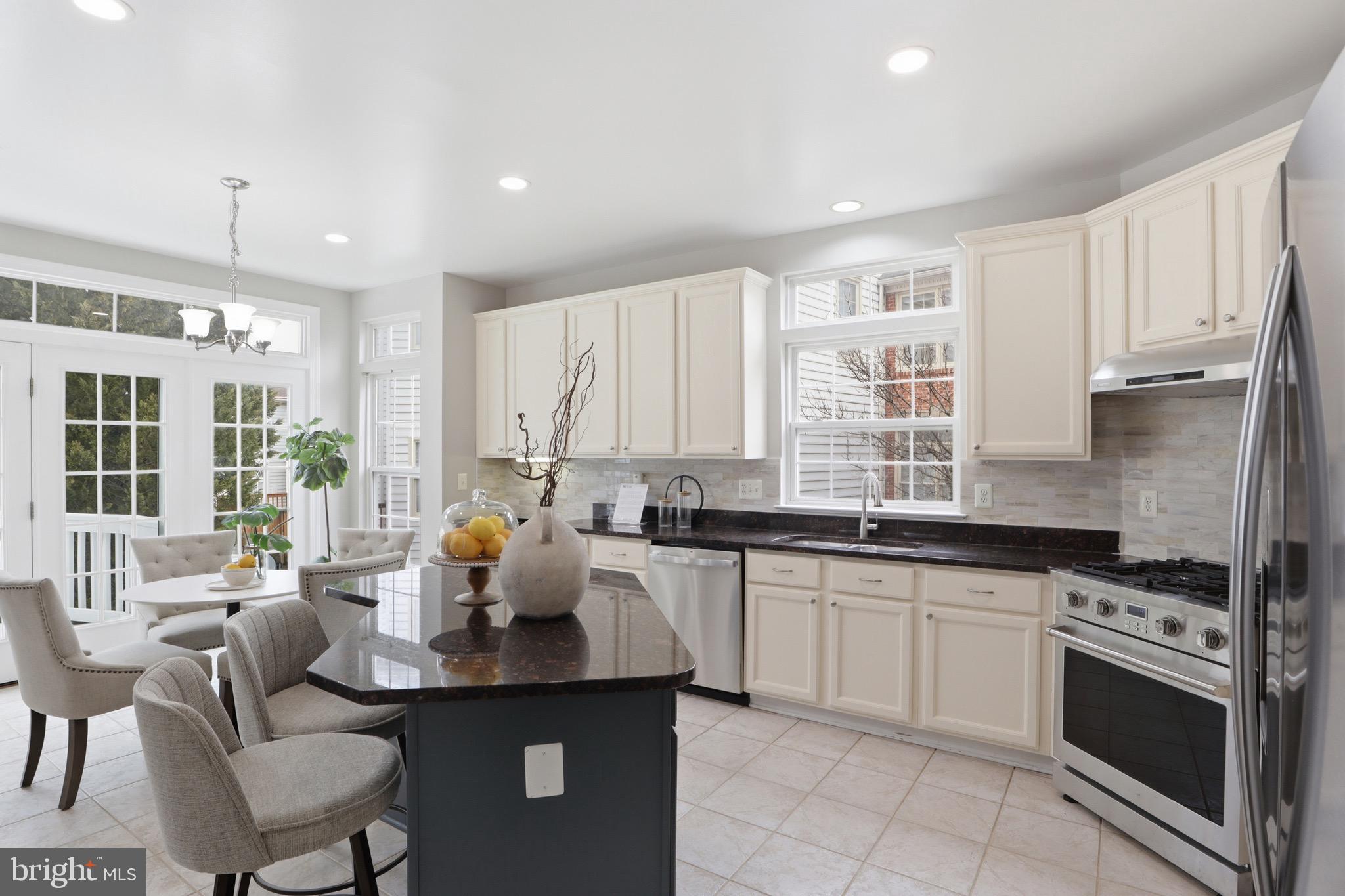 POTOMAC OAKS - Residential