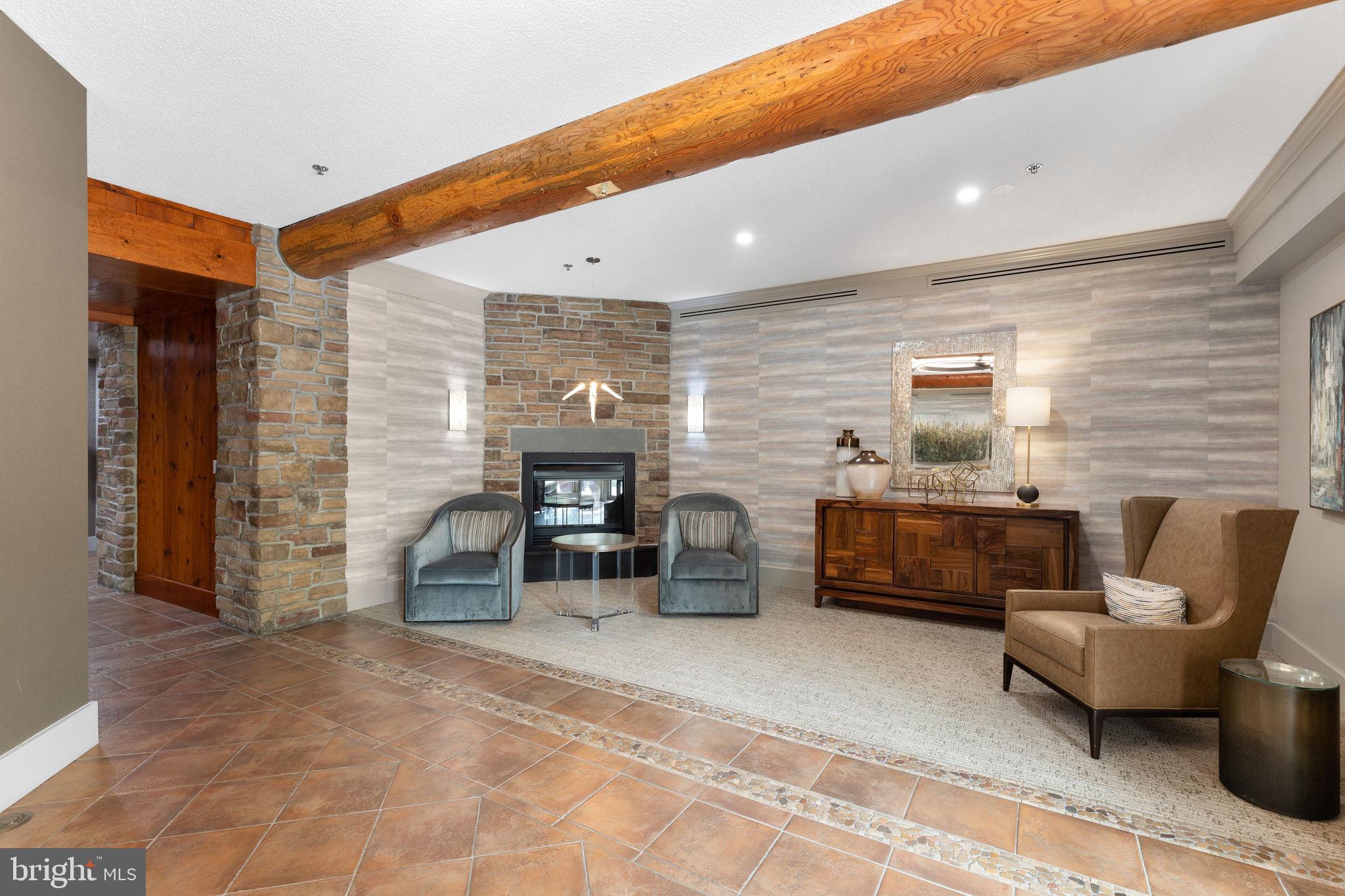 CREEKSIDE AT LEISURE WORLD - Residential